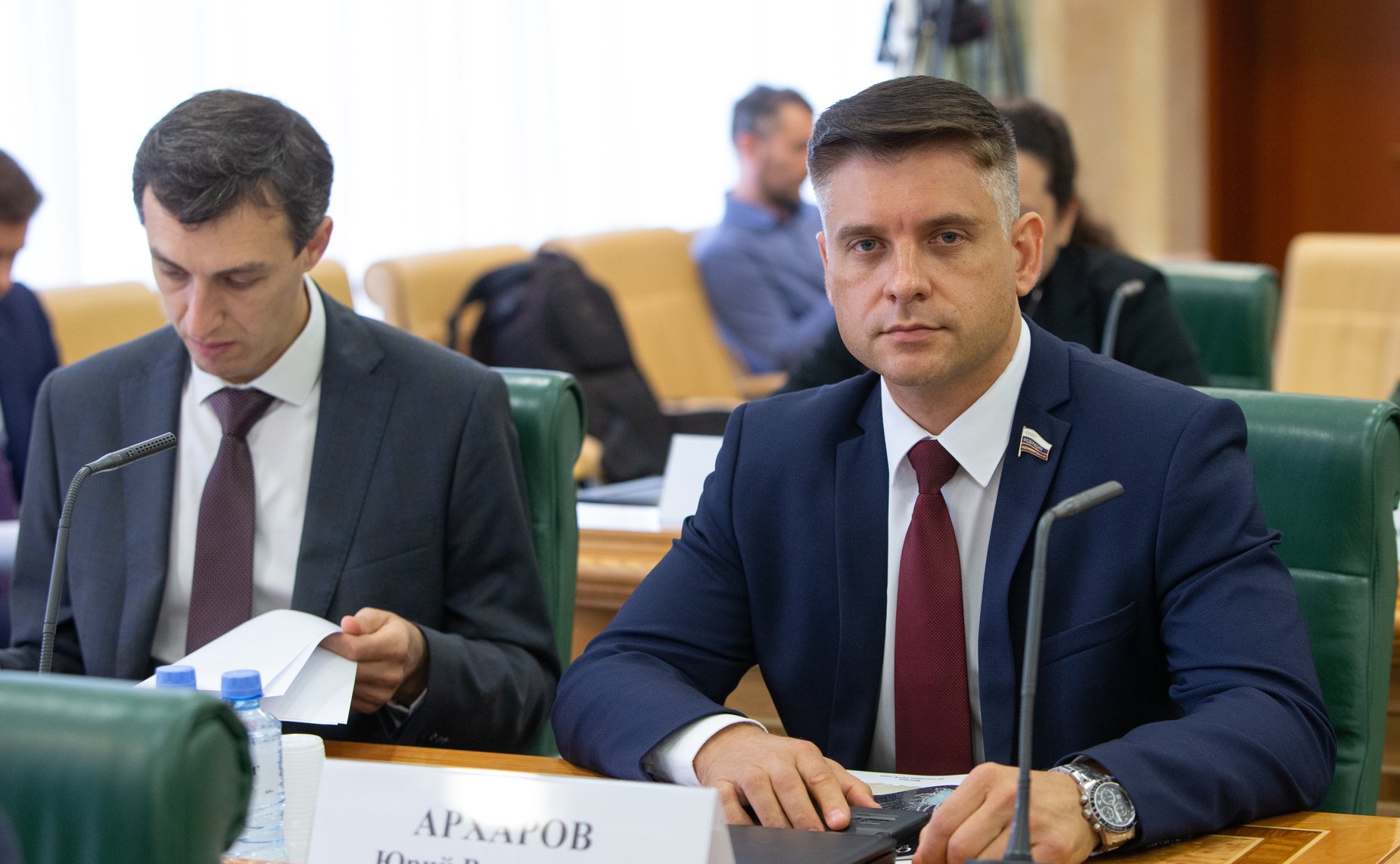 Юрий Архаров