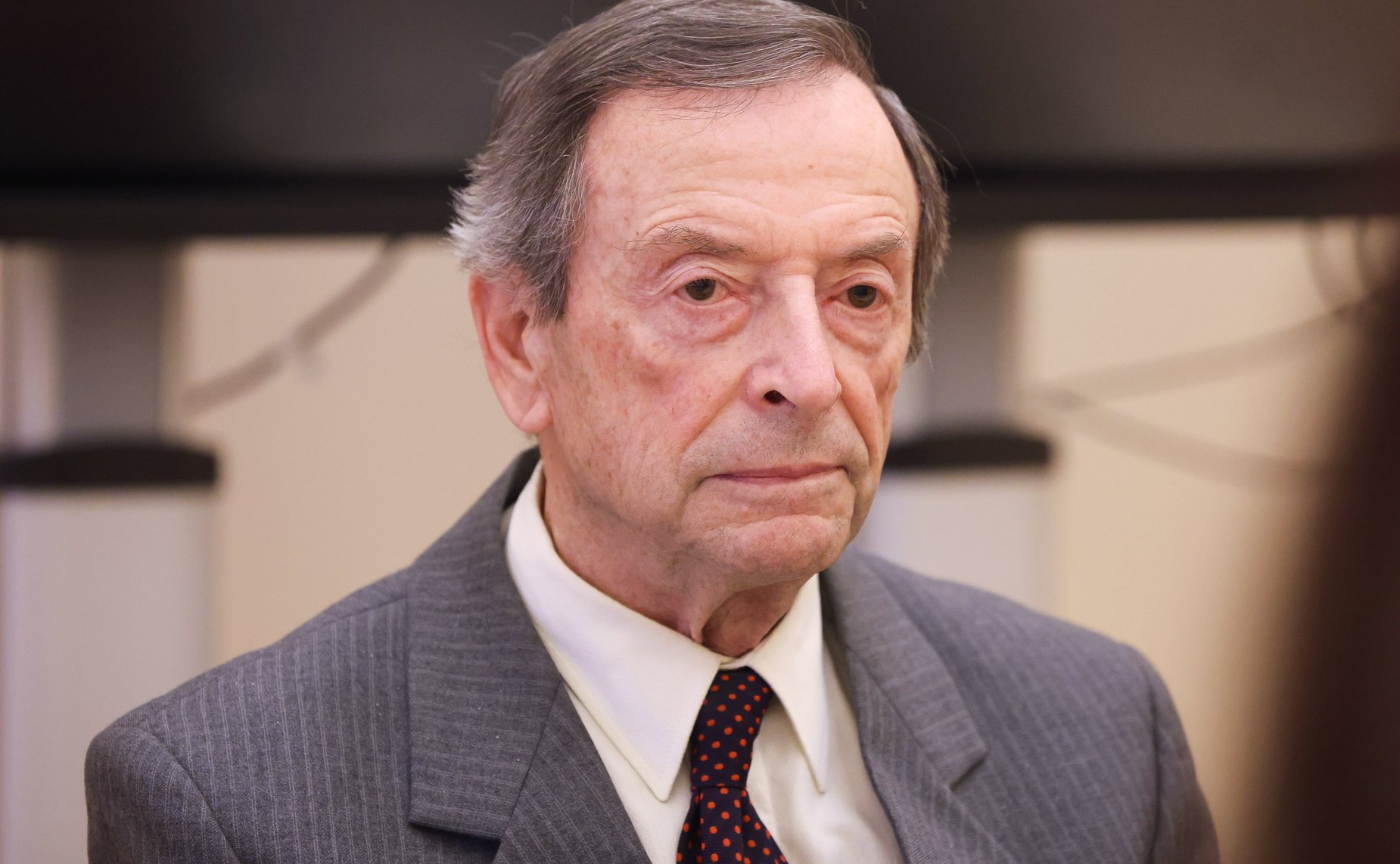 Инна Святенко встретилась с гражданами по вопросу планируемого объединения роддомов в Санкт-Петербурге