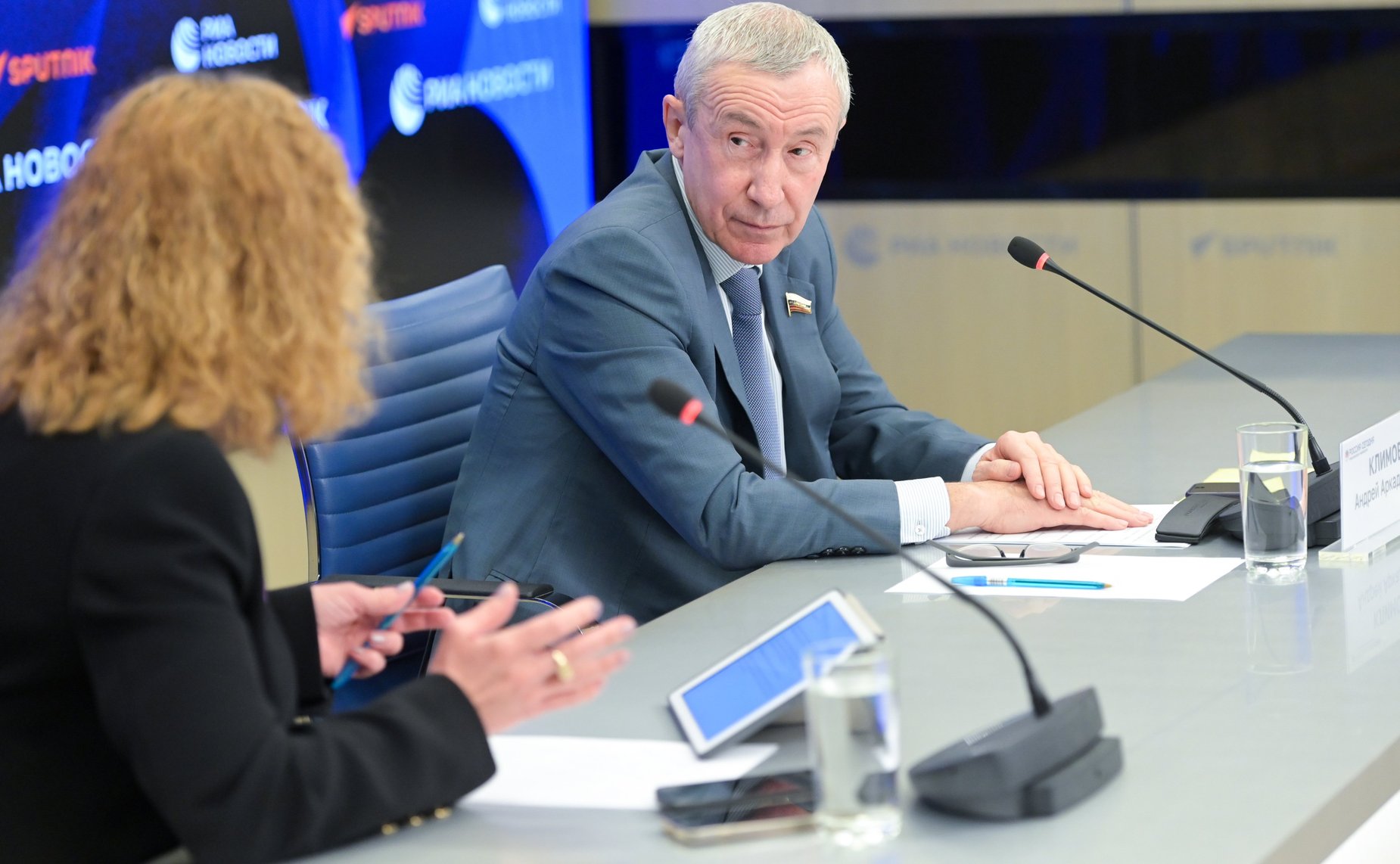 Брифинг председателя Комиссии СФ по защите государственного суверенитета и предотвращению вмешательства во внутренние дела РФ Андрея Климова «Евразийская безопасность как залог глобальной стабильности: проблемы и решения»