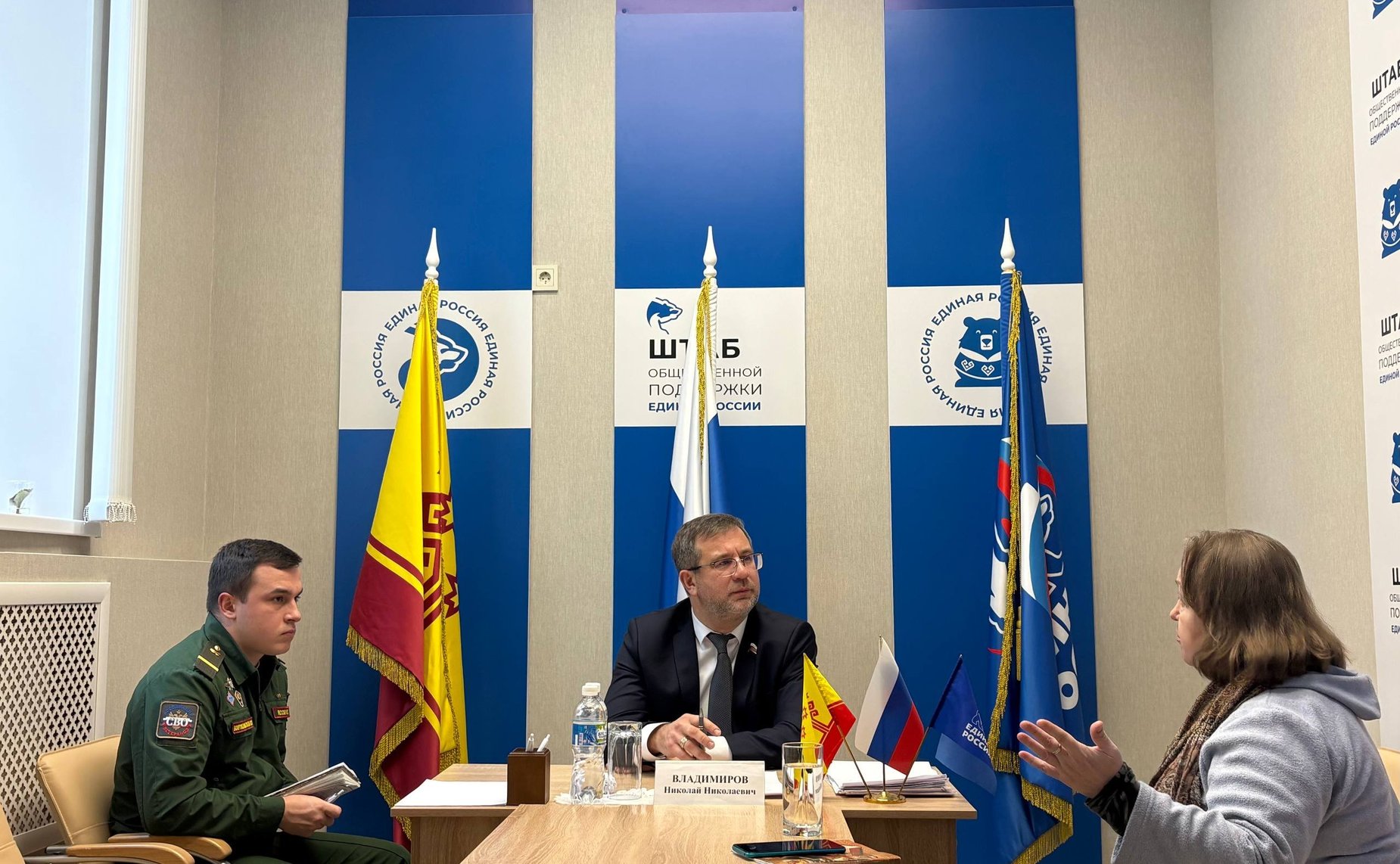 Николай Владимиров провел личный прием граждан на базе региональной общественной приемной