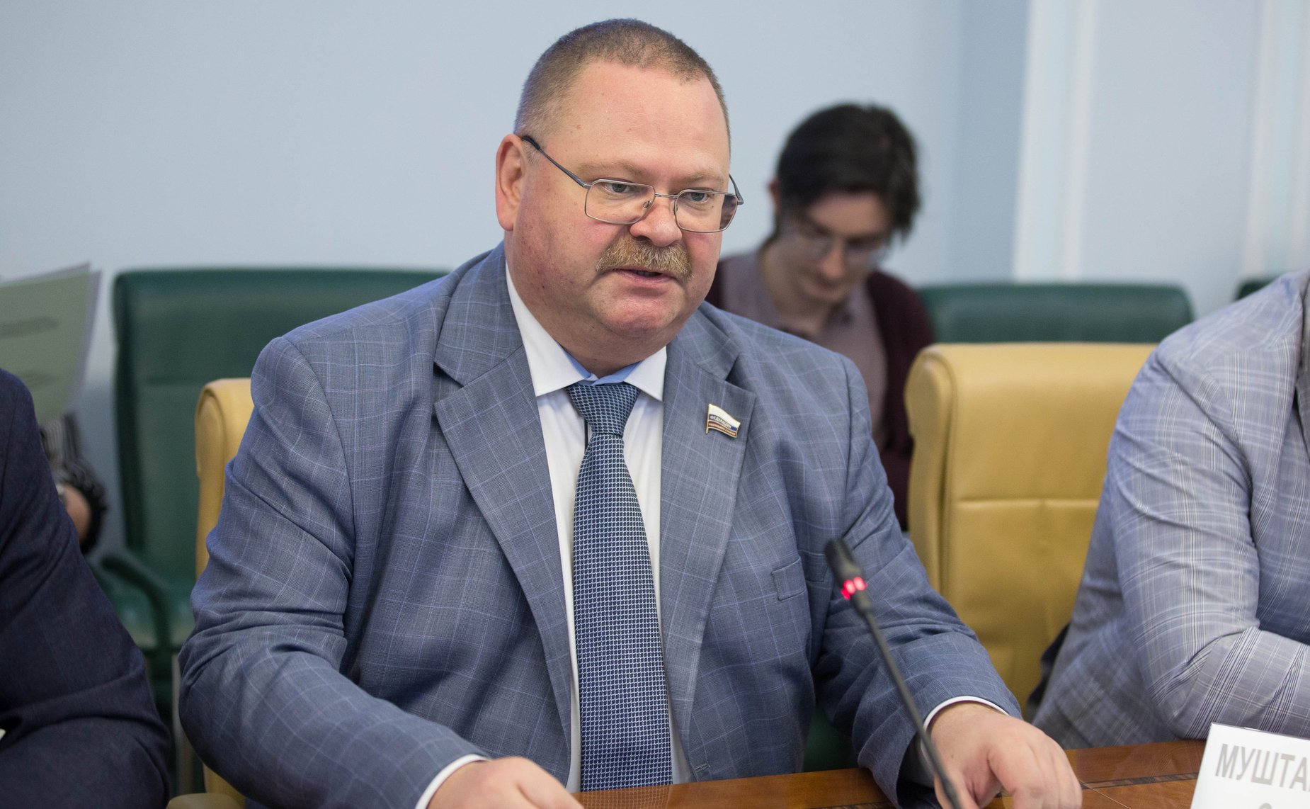 Олег Мельниченко