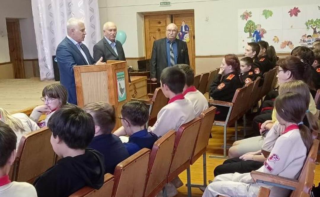 Сергей Мартынов встретился с кадетами двух школ в Марий Эл