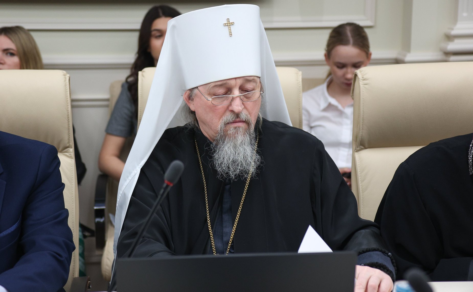 Круглый стол «Церковь, власть и общество: поддержка участников специальной военной операции и их семей» (в рамках XIV Рождественских парламентских встреч)