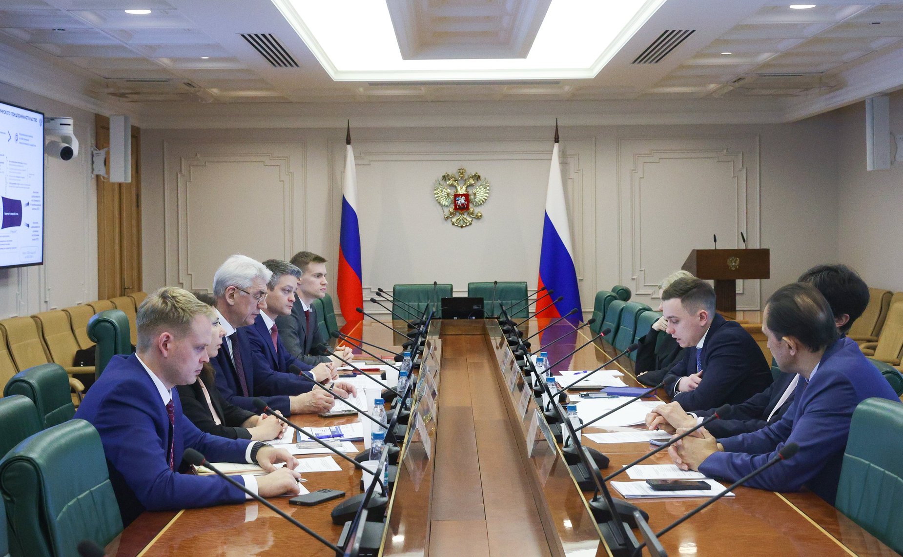 Круглый стол Комитета СФ по экономической политике совместно с Комитетом СФ по науке, образованию и культуре «Вопросы государственной поддержки развития технологического предпринимательства в субъектах Российской Федерации»