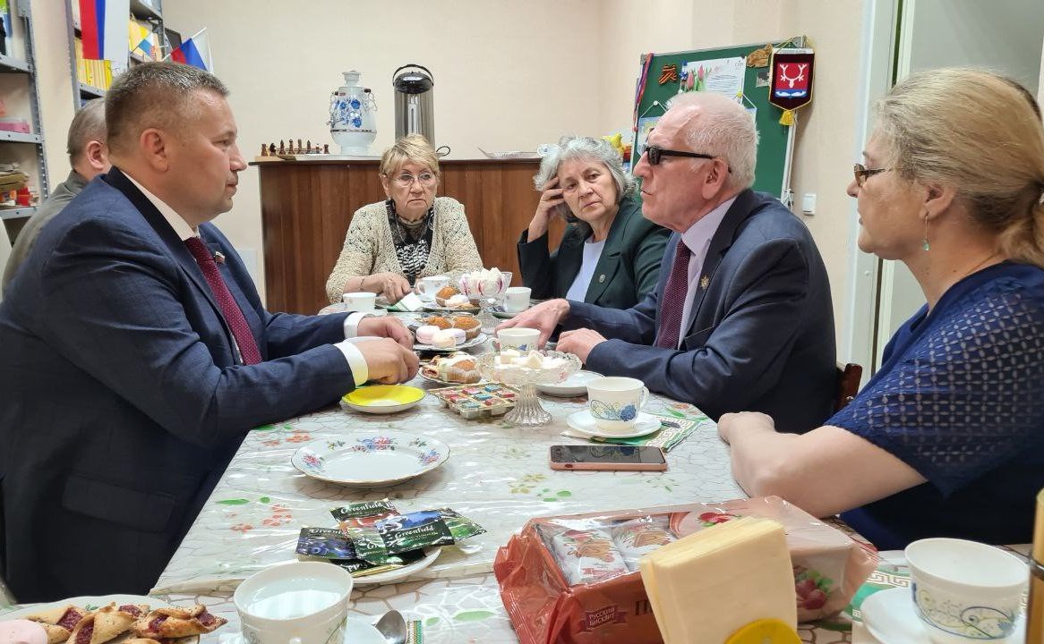 Денис Гусев провел рабочие встречи с руководителями организаций инвалидов Ненецкого АО