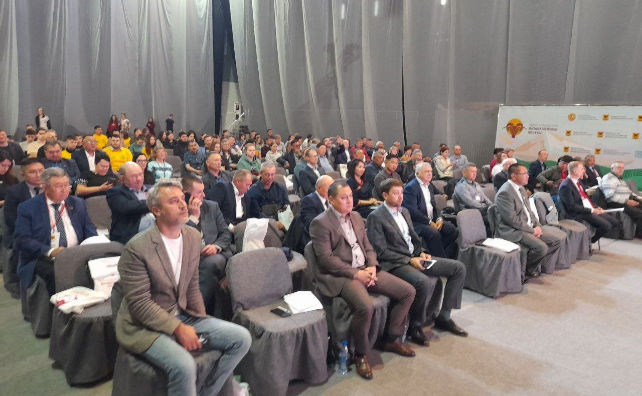 Сергей Михайлов принял участие в работе научно-практической конференции «Состояние, проблемы и перспективы развития овцеводства и козоводства Дальневосточного и Сибирского федеральных округов»