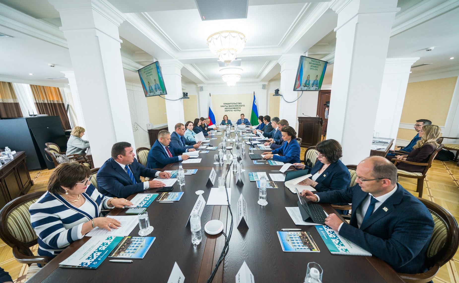 Выездное заседание Комиссии СФ по развитию креативных (творческих) индустрий и народных художественных промыслов в России