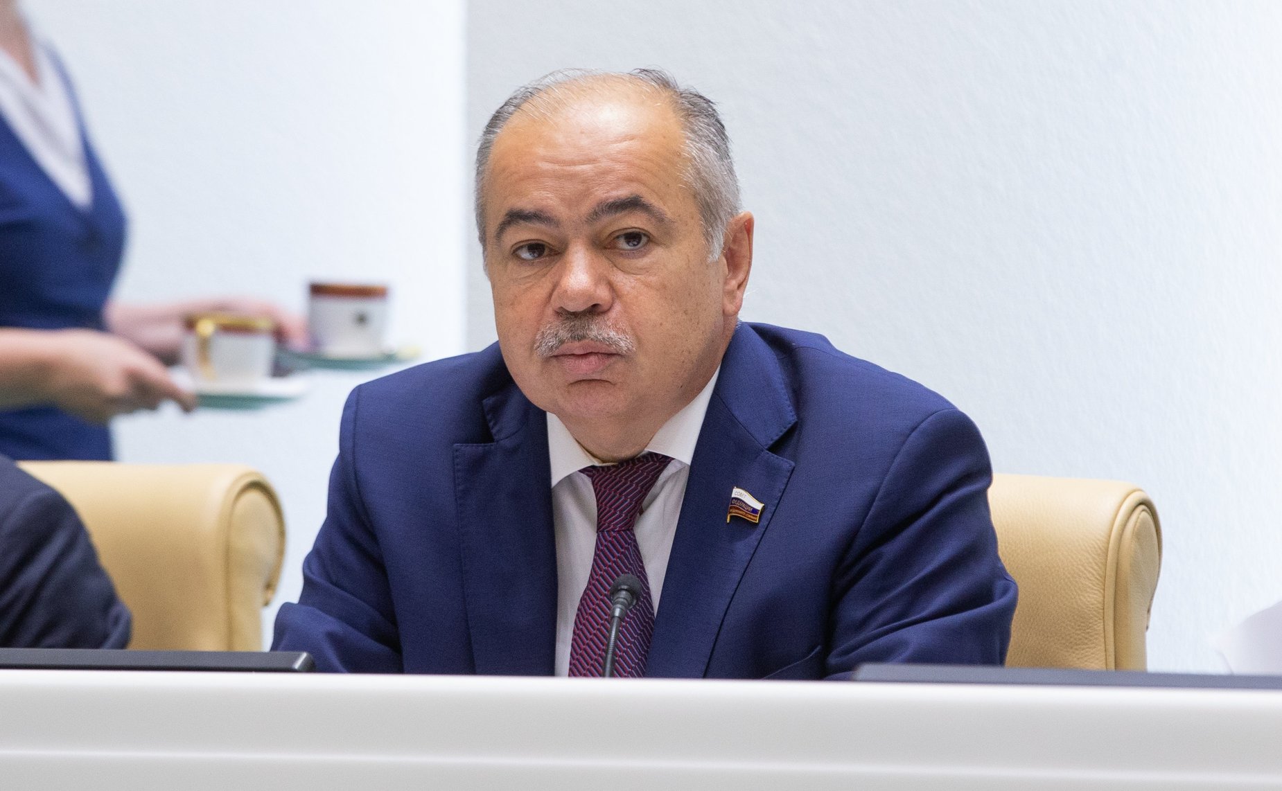 И. Умаханов