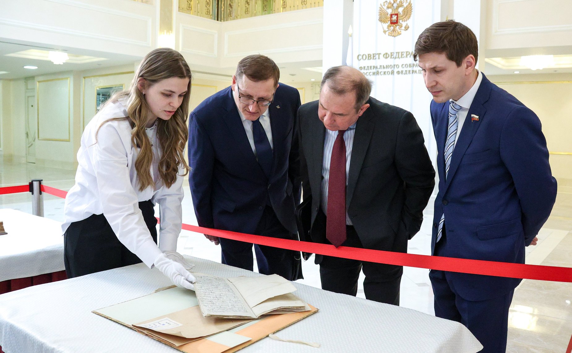 Церемония открытия выставки «От Вече до Правительствующего сената: предыстория российского парламентаризма»