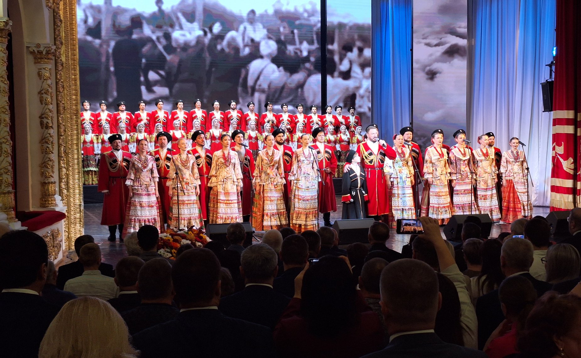 Алексей Кондратенко поздравил хлеборобов Кубани