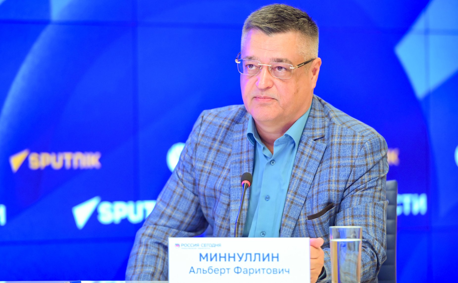 Сергей Карякин принял участие в пресс-конференции, посвященной запуску международного проекта «Шахматная дипломатия в Русских домах»