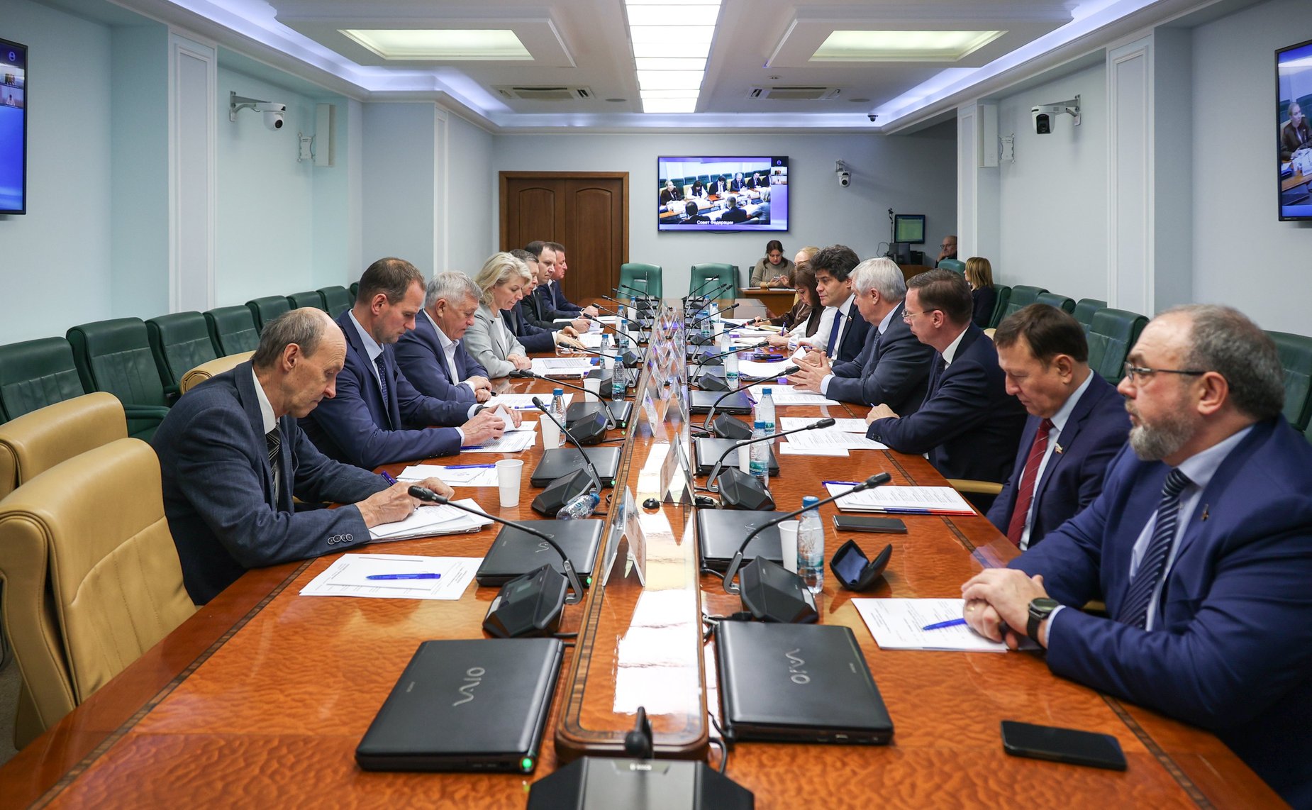 Совещание Комитета СФ по федеративному устройству, региональной политике, местному самоуправлению и делам Севера «О типовом строительстве социальных объектов»