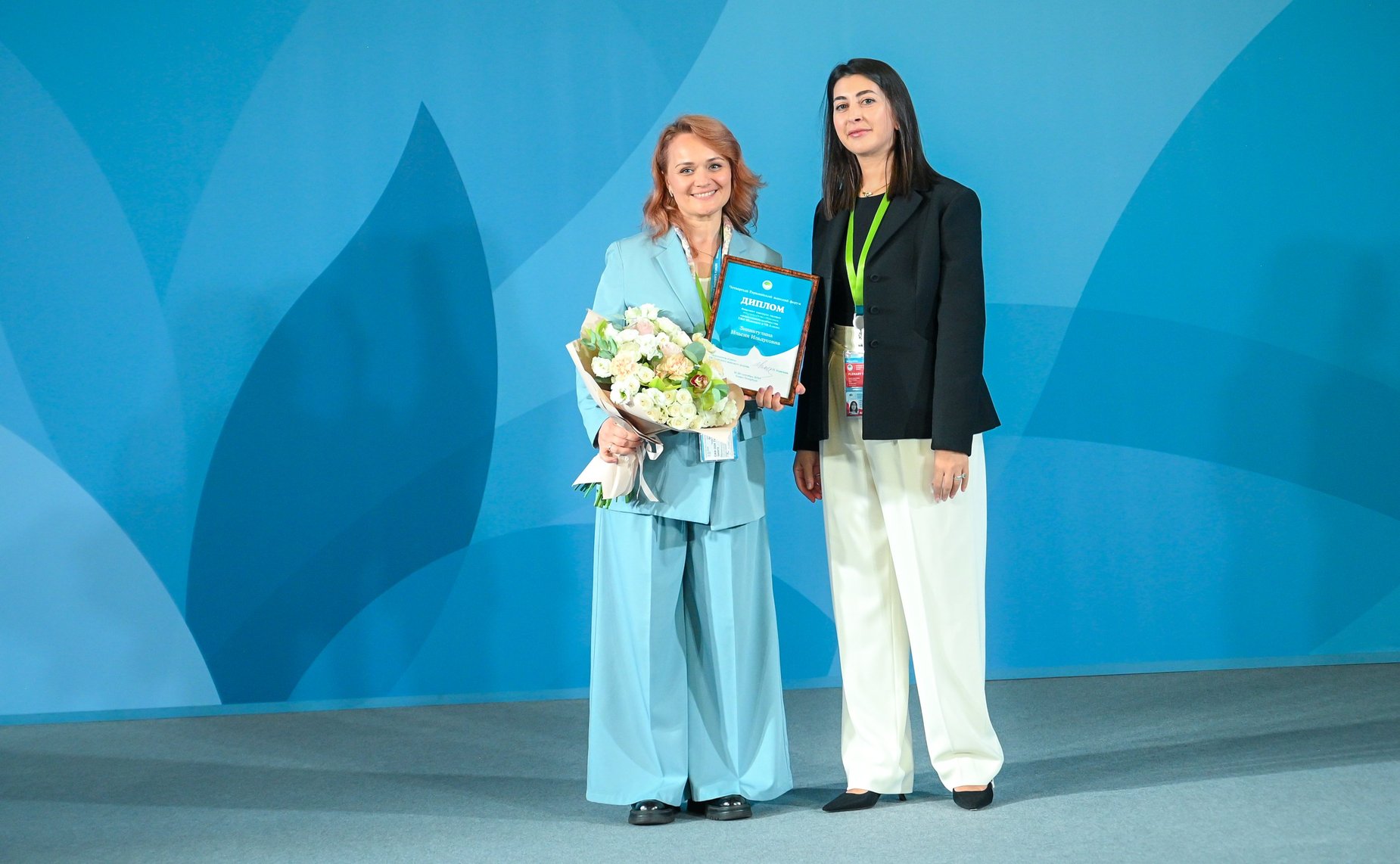 На четвертом Евразийском женском форуме состоялось награждение победителей конкурса Совета ЕЖФ «Героини нового времени»