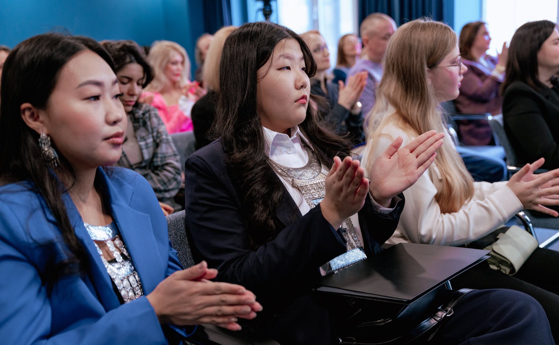 Андрей Епишин принял участие в торжественной церемонии награждения победителей патриотического конкурса среди школьников «Кто мой герой?»