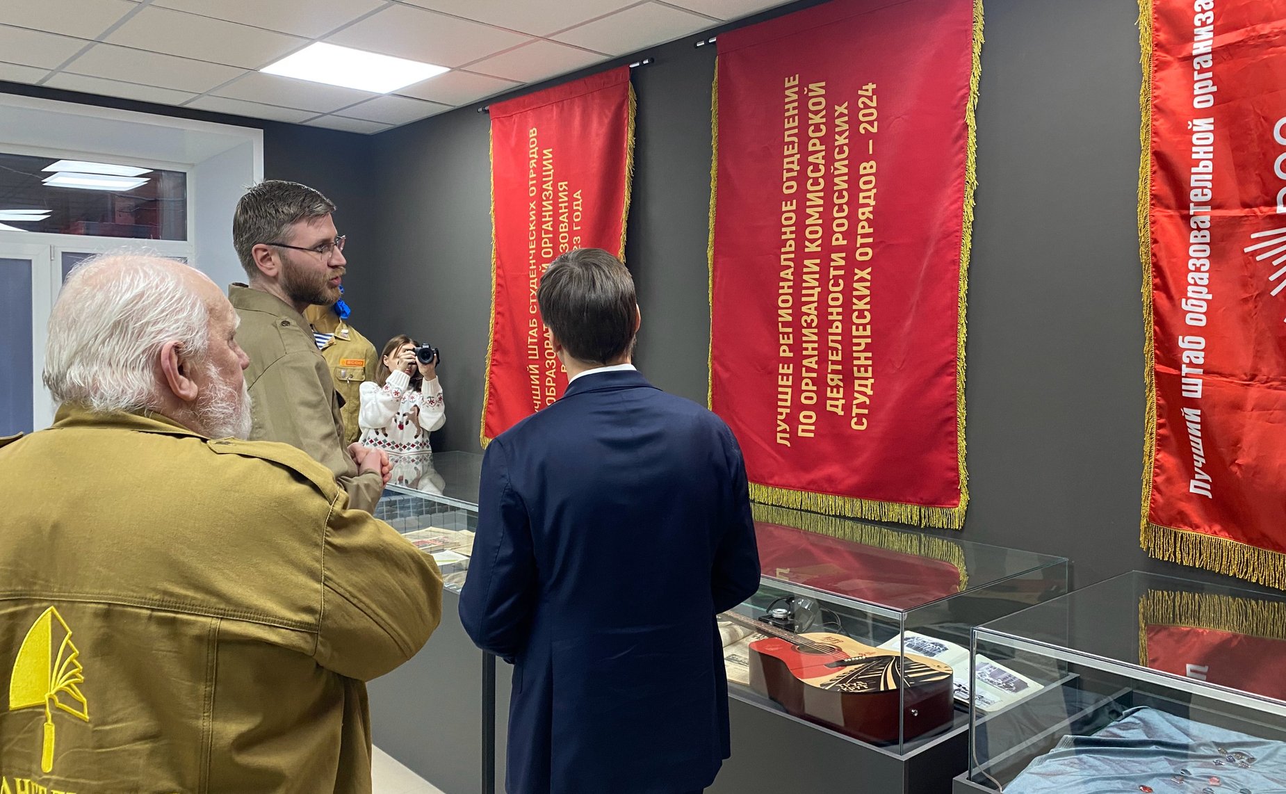 Иван Новиков встретился в Архангельске с руководством совета ветеранов студенческих отрядов