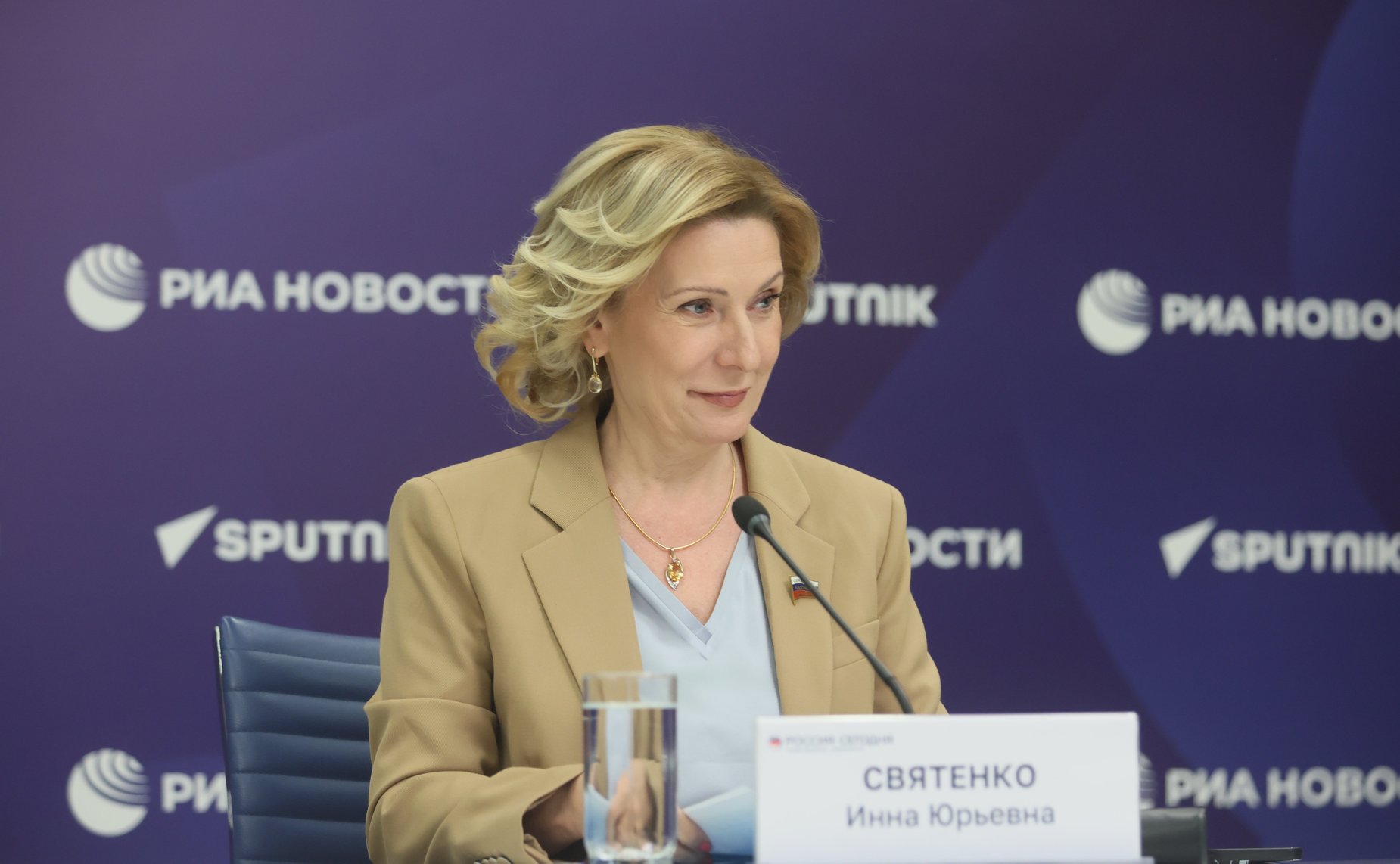 Инна Святенко