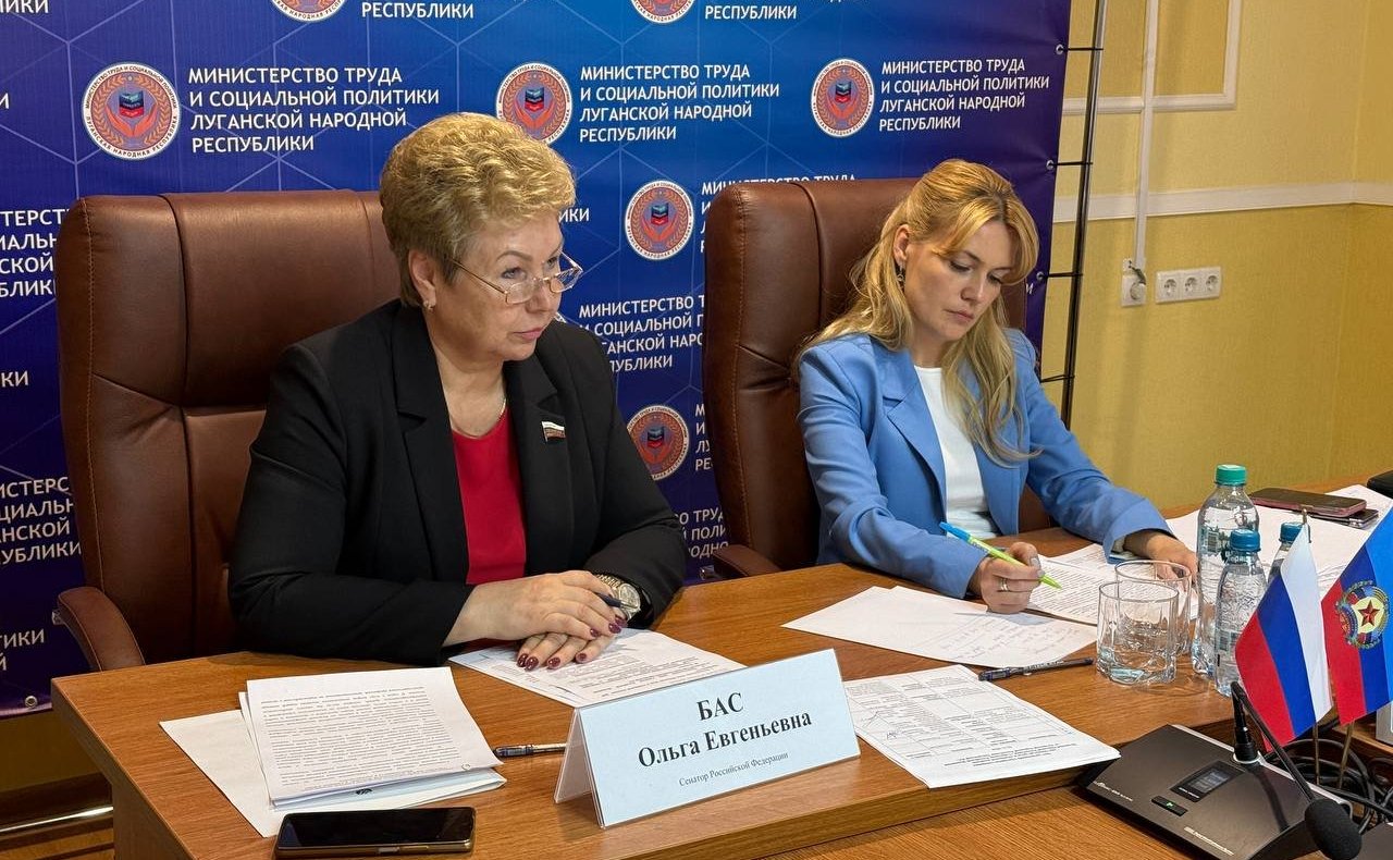 Дарья Лантратова в рамках региональной поездки посетила хозяйство Владимира Прудникова в Белокуракинском районе