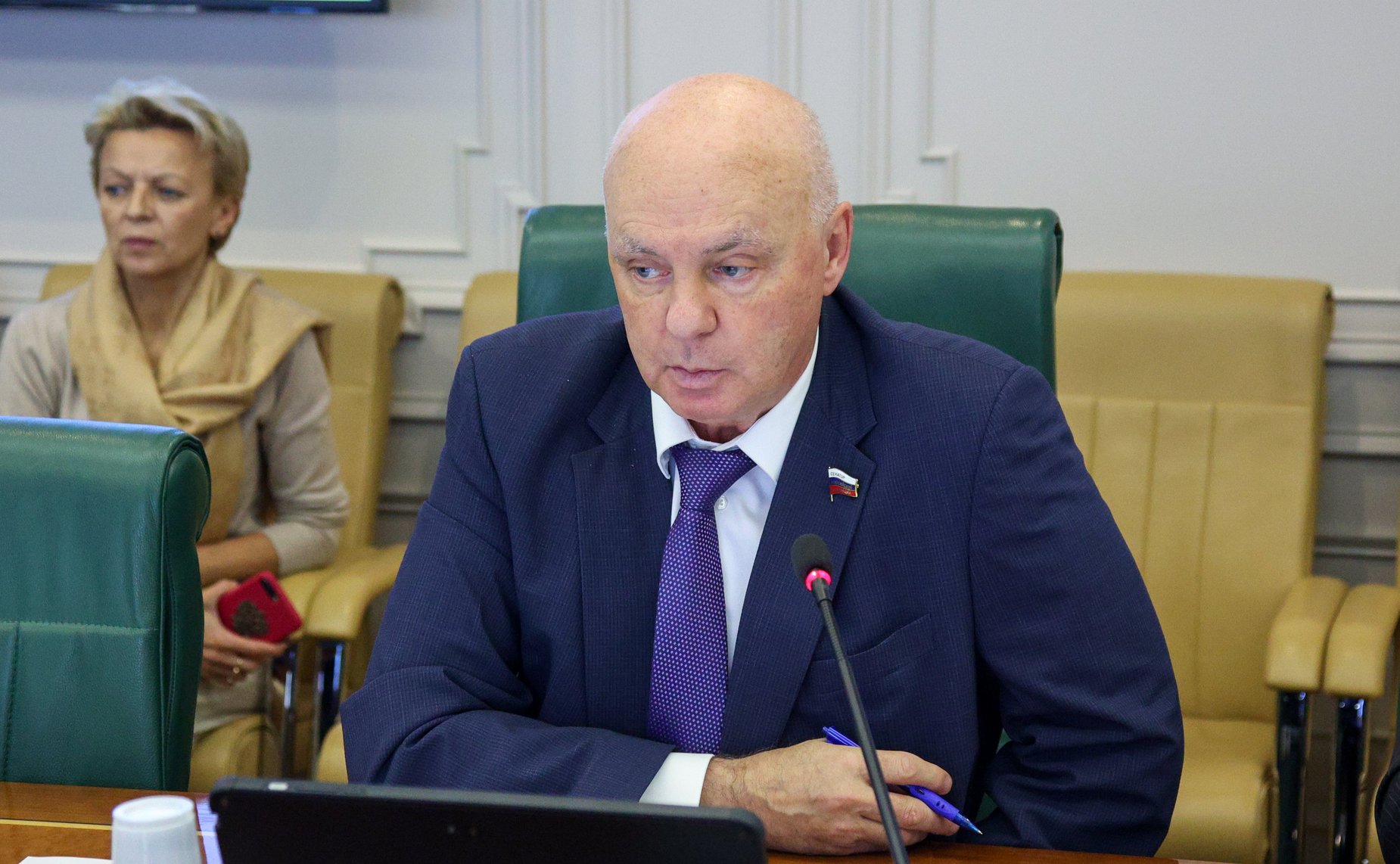 Андрей Шохин