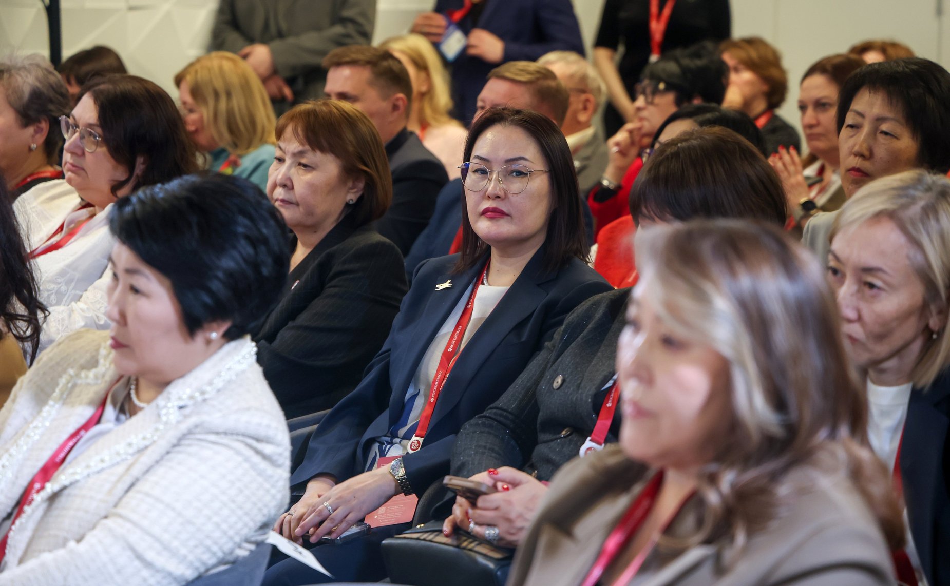 Сессия «Особые условия – особые программы: здоровьесбережение на Дальнем Востоке». Форум «Здоровое общество»