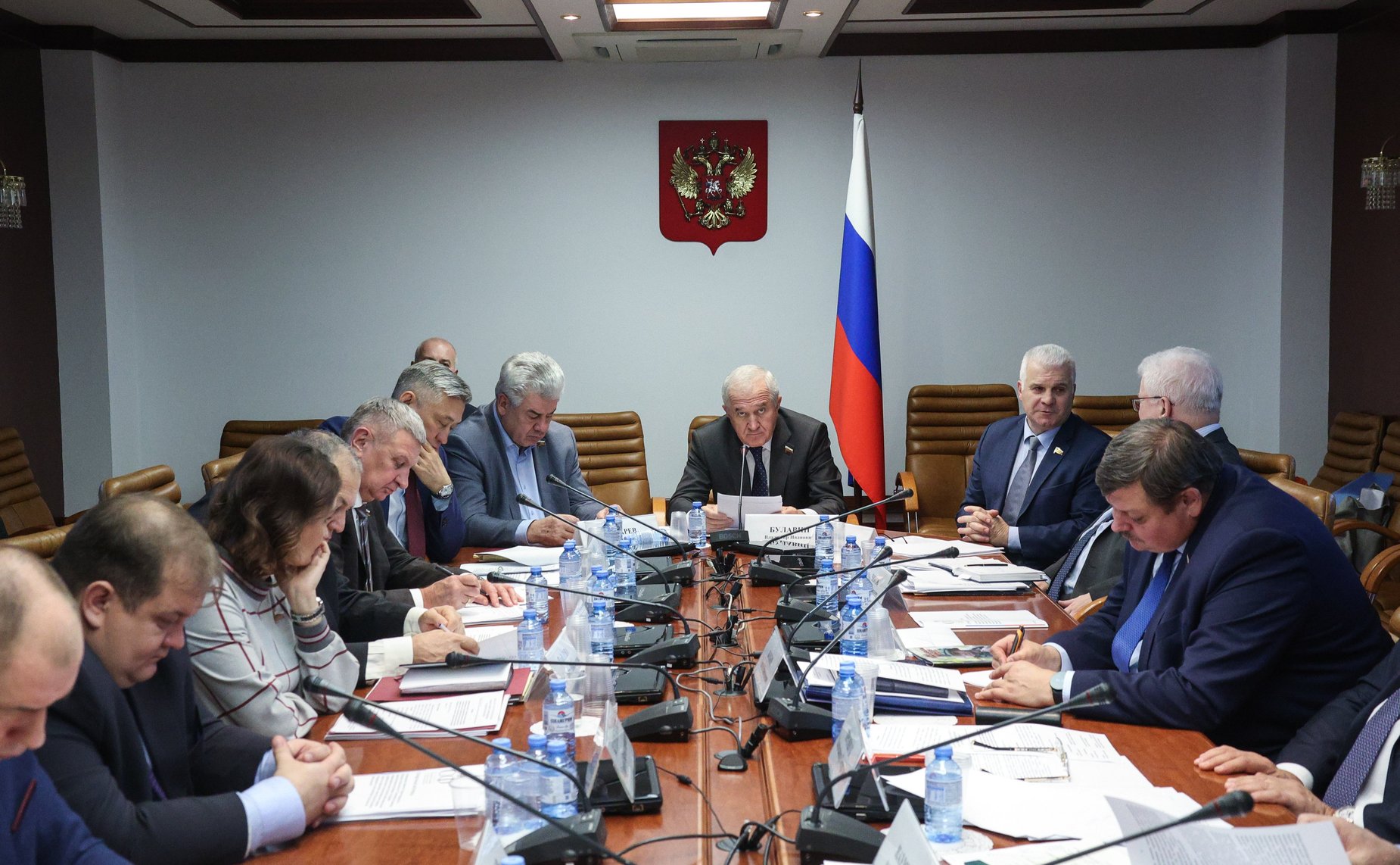 Совещание Комитета СФ по обороне и безопасности «О реализации социальных гарантий военнослужащим, сотрудникам правоохранительных органов и работникам органов судебной власти при выполнении ими служебных задач на территориях новых субъектов РФ»