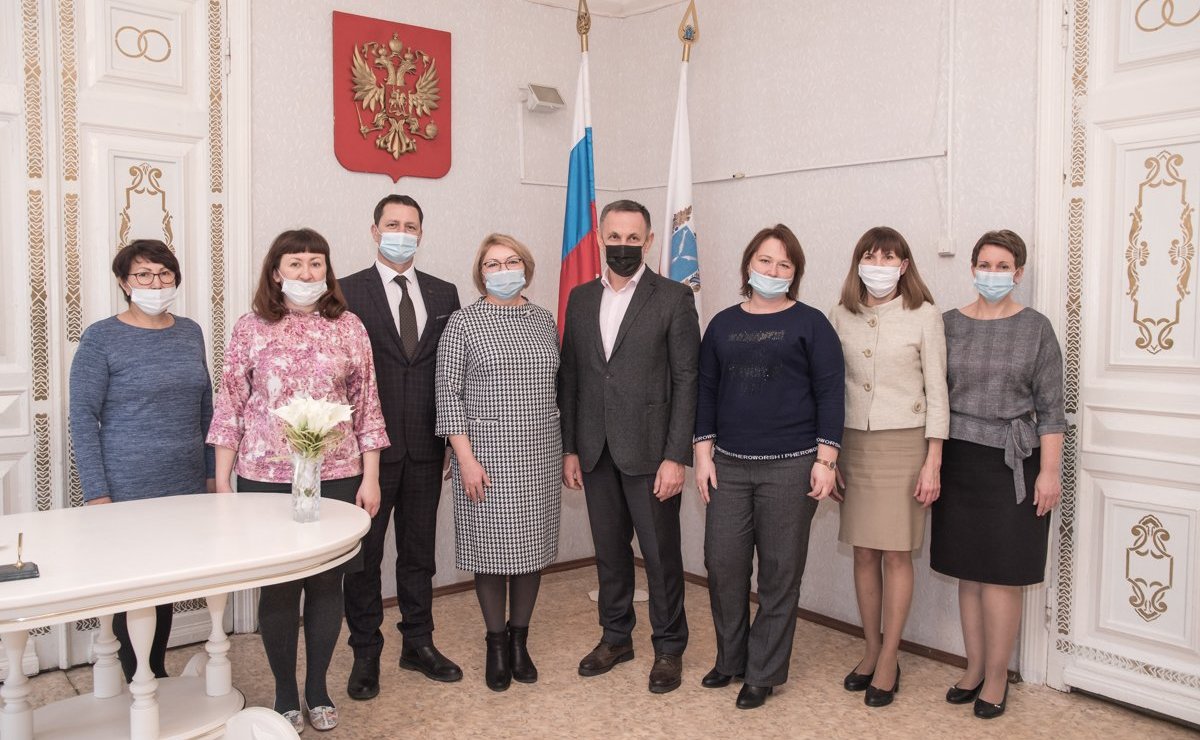 Олег Алексеев и Дмитрий Романов побывали в гостях у семей, которые взяли под опеку несовершеннолетних детей