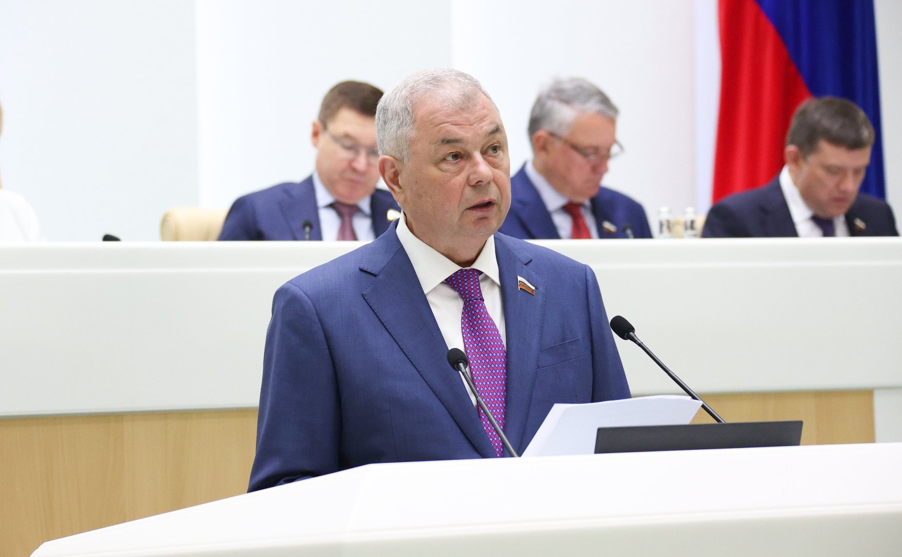 Анатолий Артамонов