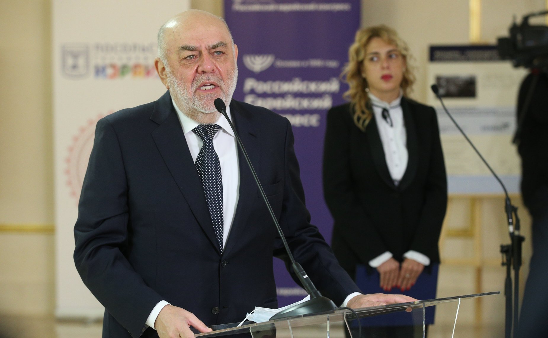 Открытие в Совете Федерации выставки «Лучи света: судьба женщины в годы Холокоста»