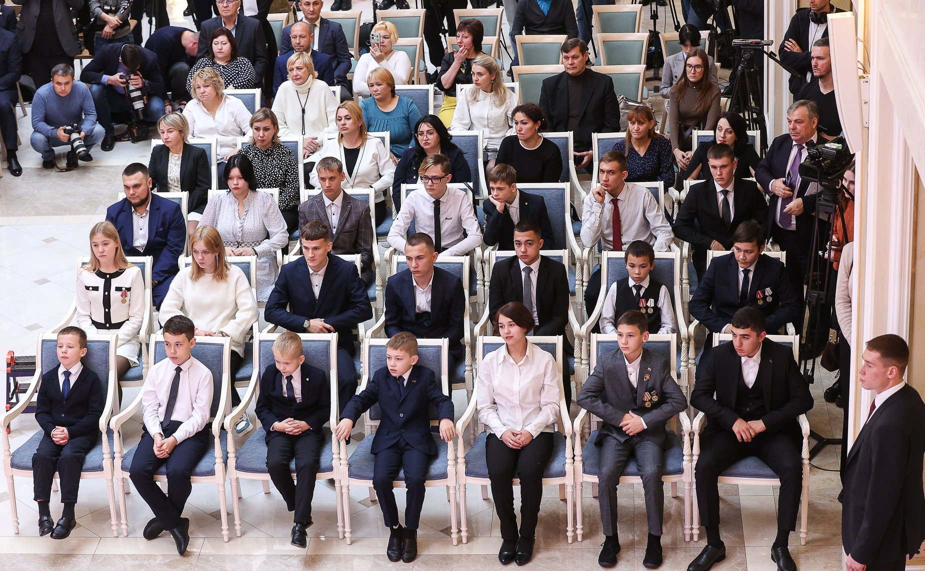 X торжественная церемония награждения детей и подростков, проявивших мужество в экстремальных ситуациях и спасших человеческие жизни