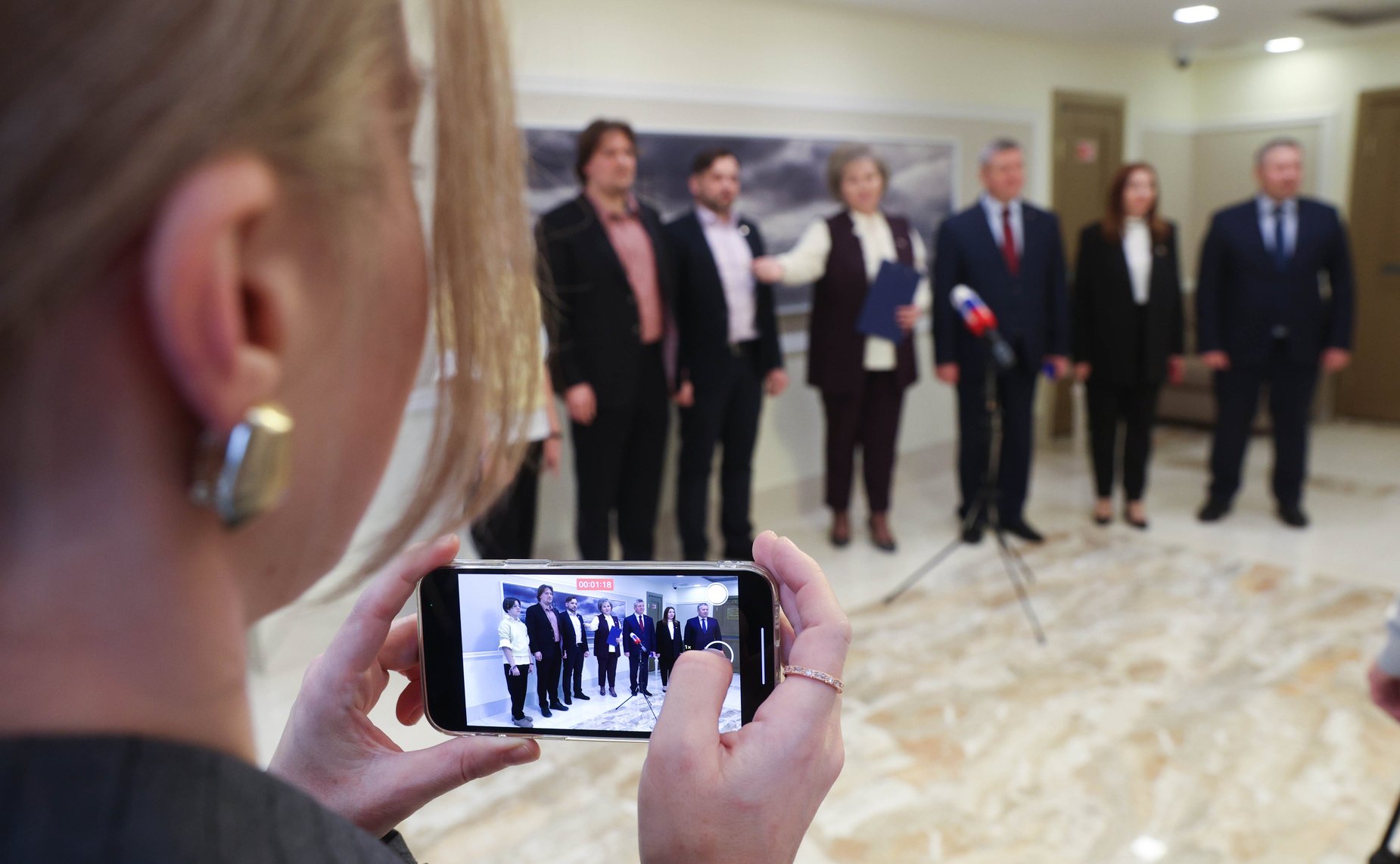 В Совете Федерации открылась выставка «Россия.Текущее» работ российских художников, исследующих современную историю нашей страны