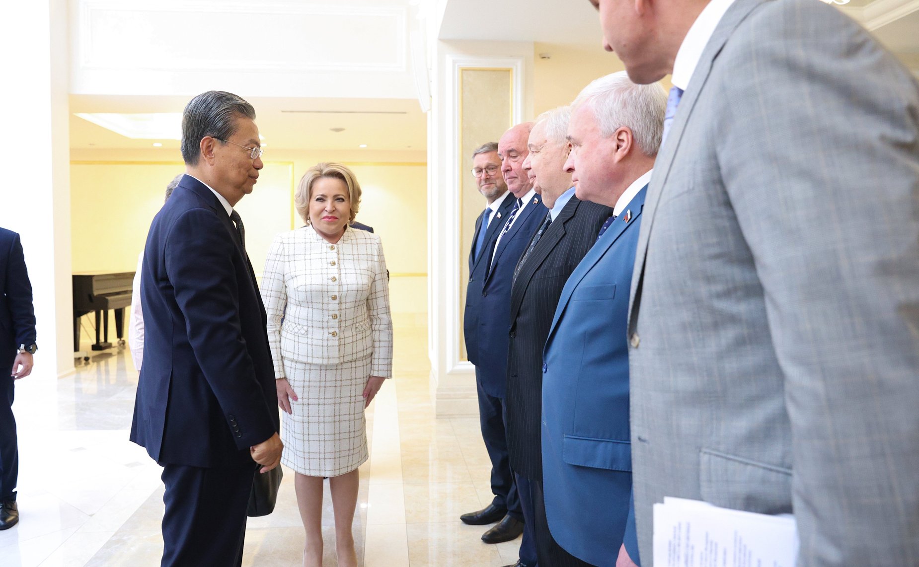 Валентина Матвиенко провела встречу с Председателем Постоянного комитета Всекитайского собрания народных представителей КНР Чжао Лэцзи