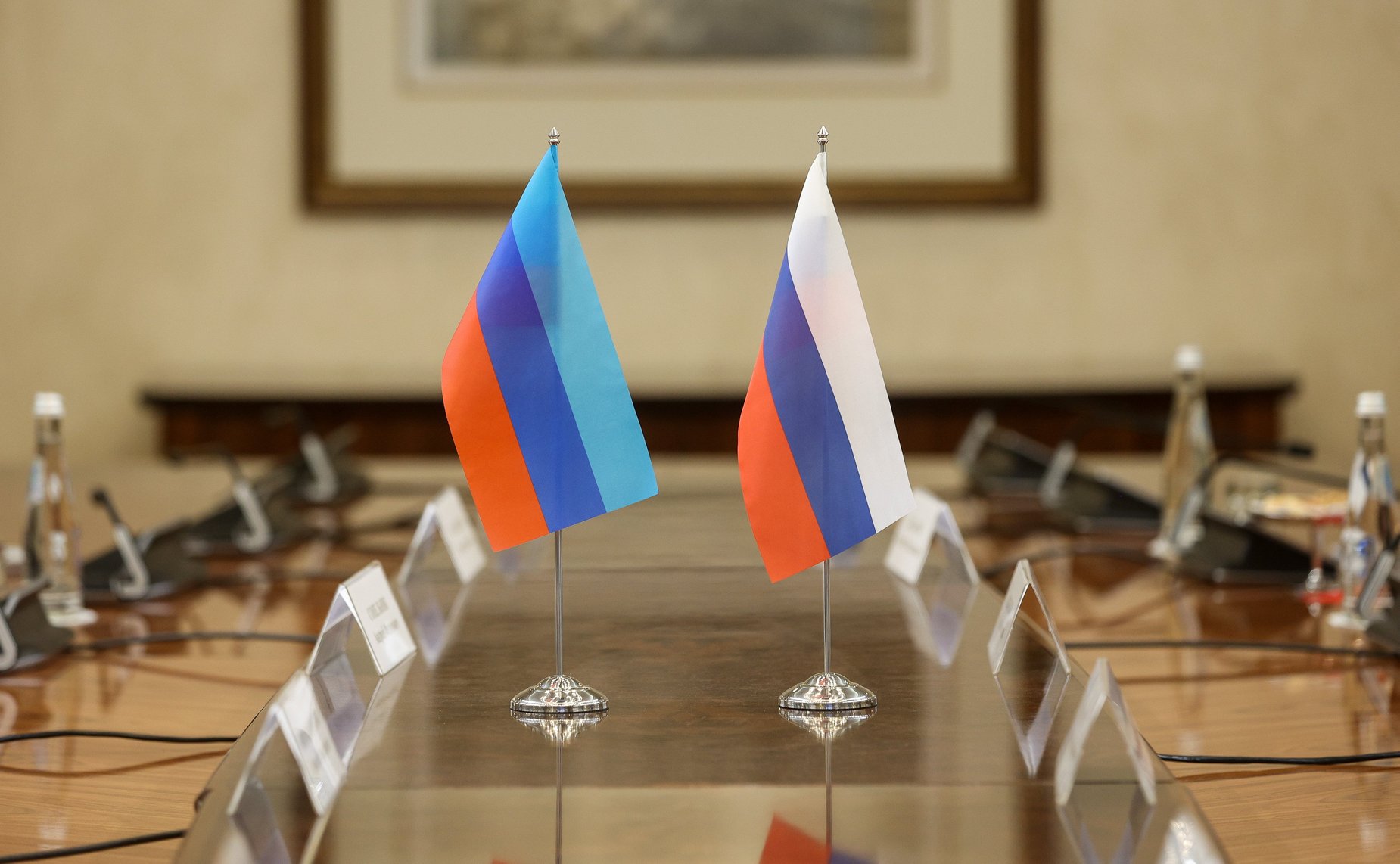 Встреча заместителя Председателя СФ Константина Косачева с Председателем Народного Совета Луганской Народной Республики