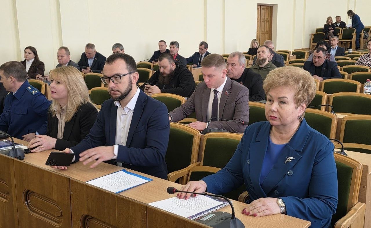 Ольга Бас приняла участие в пленарном заседании Народного Совета ЛНР