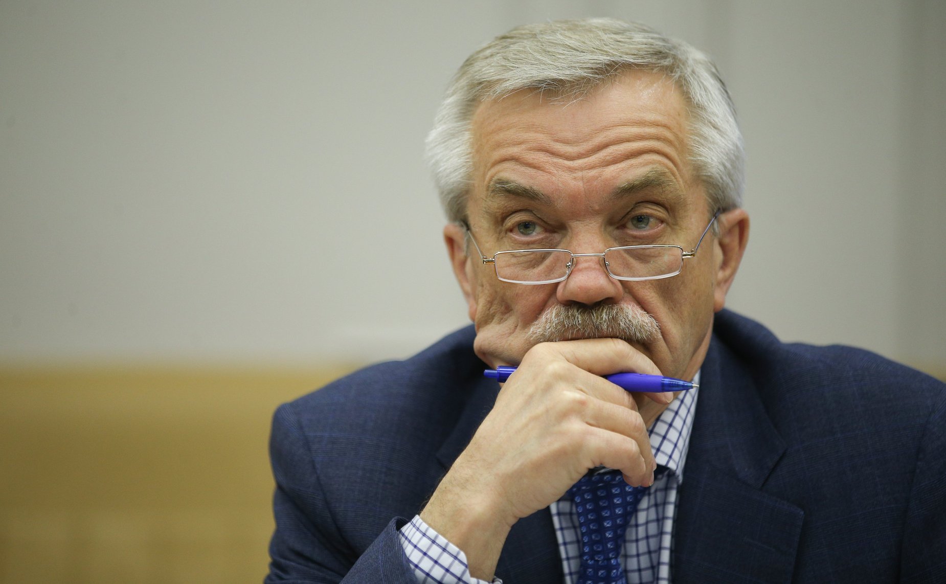 Евгений Савченко