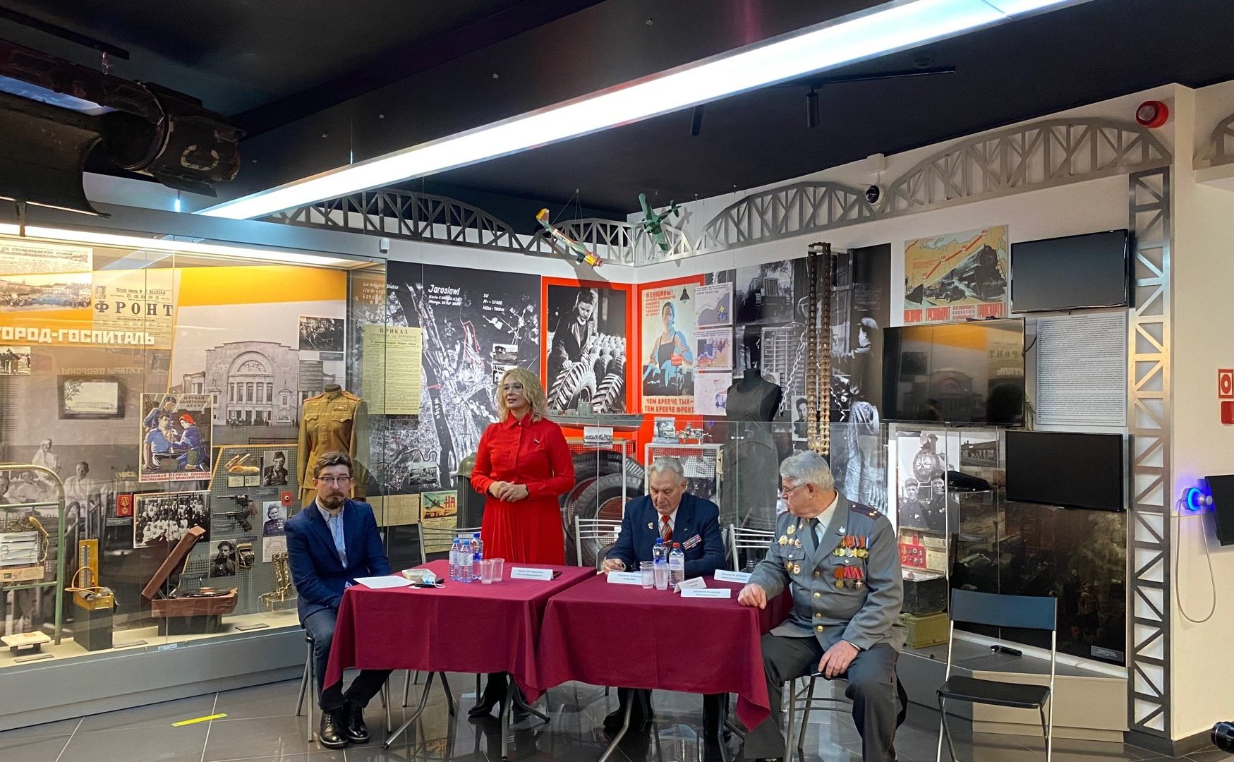 Наталия Косихина поздравила жителей Ярославской области с Днем Героев Отечества