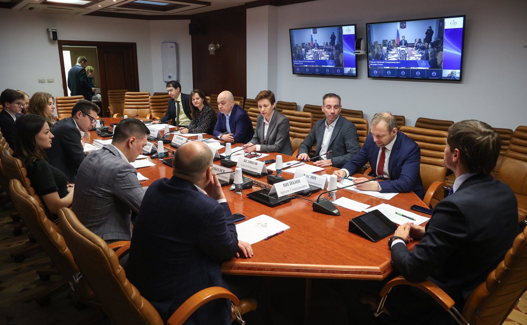 Круглый стол Комитета СФ по конституционному законодательству и государственному строительству на тему «Кибербезопасность: организационно-правовые механизмы противодействия угрозам в цифровом пространстве»
