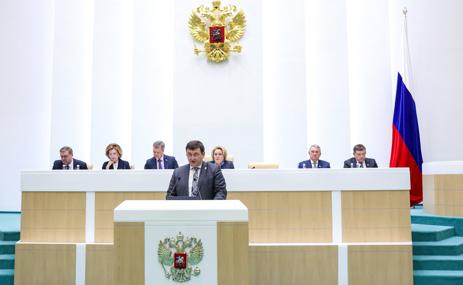 Председатель Смоленской областной Думы Игорь Ляхов