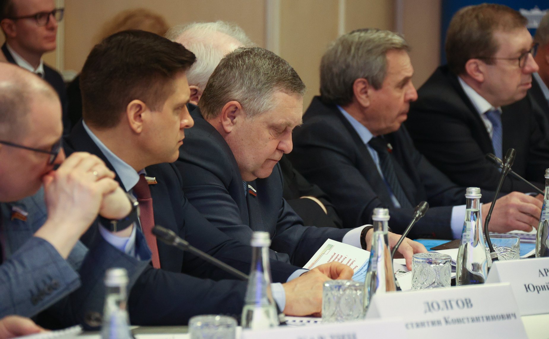 Заседание парламентской комиссии по расследованию обстоятельств, связанных с созданием американскими специалистами биологических лабораторий на территории Украины