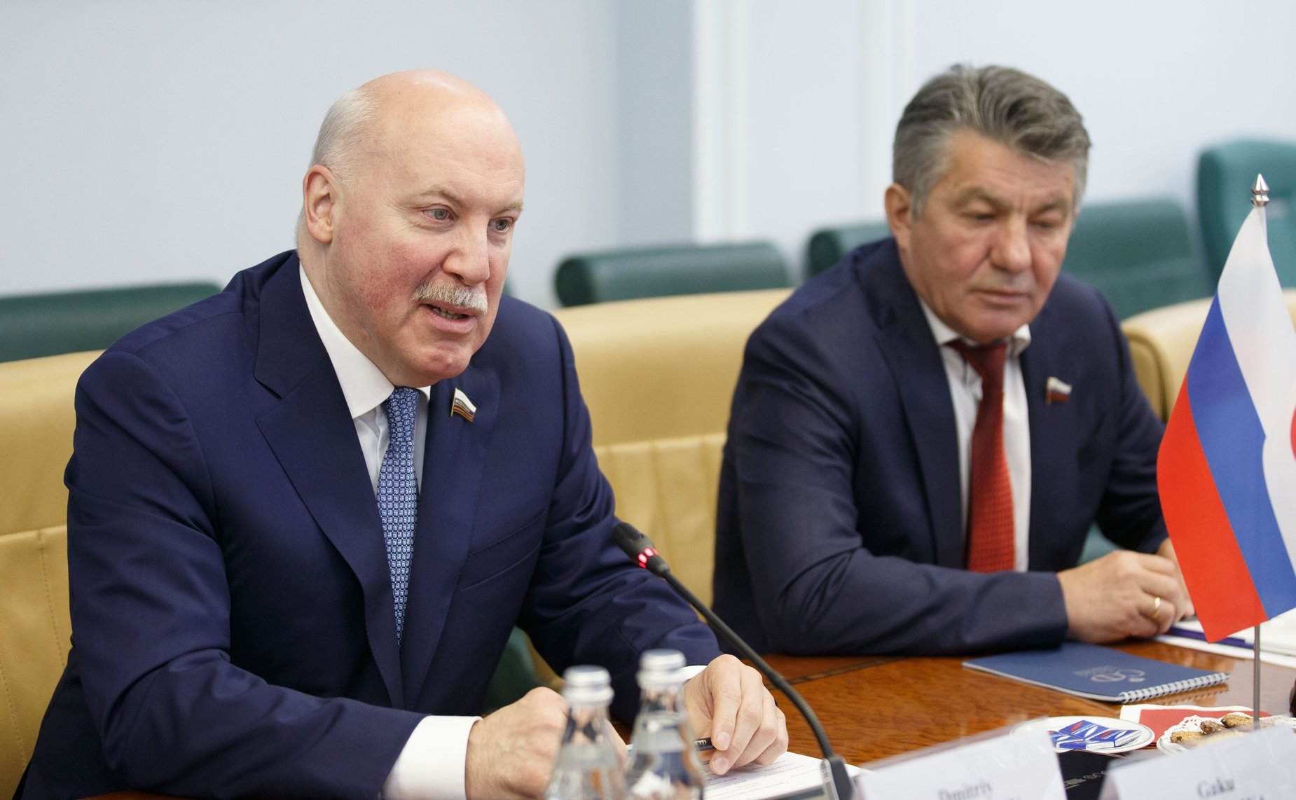 Д. Мезенцев и В. Озеров