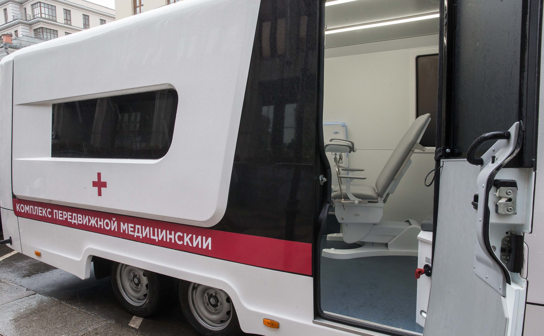 Презентация мобильных медицинских и торгово-бытовых комплексов для использования в сельской местности