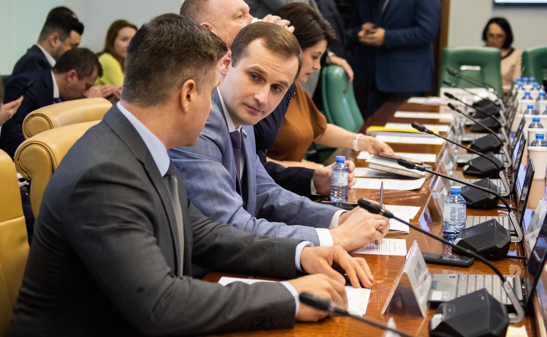 Сергей Леонов