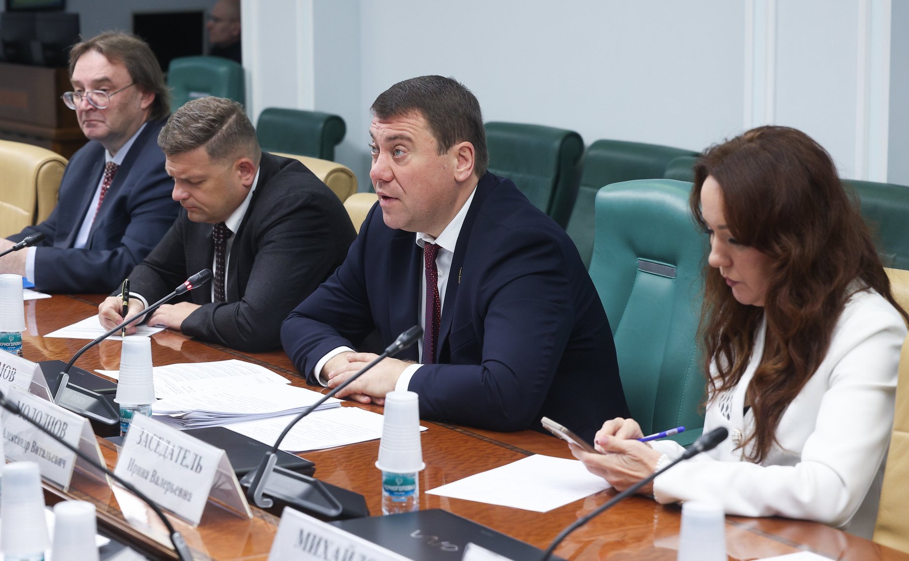 Круглый стол Комитета Совета Федерации по экономической политике «Деятельность акционерного общества «Российский экспортный центр» по развитию торгово-экономического партнерства России и Китая»