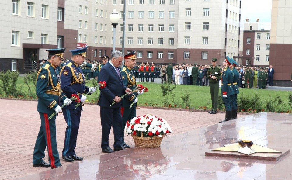 Юрий Воробьев принял участие в церемонии выпуска молодых специалистов Военного ордена Жукова университета радиоэлектроники