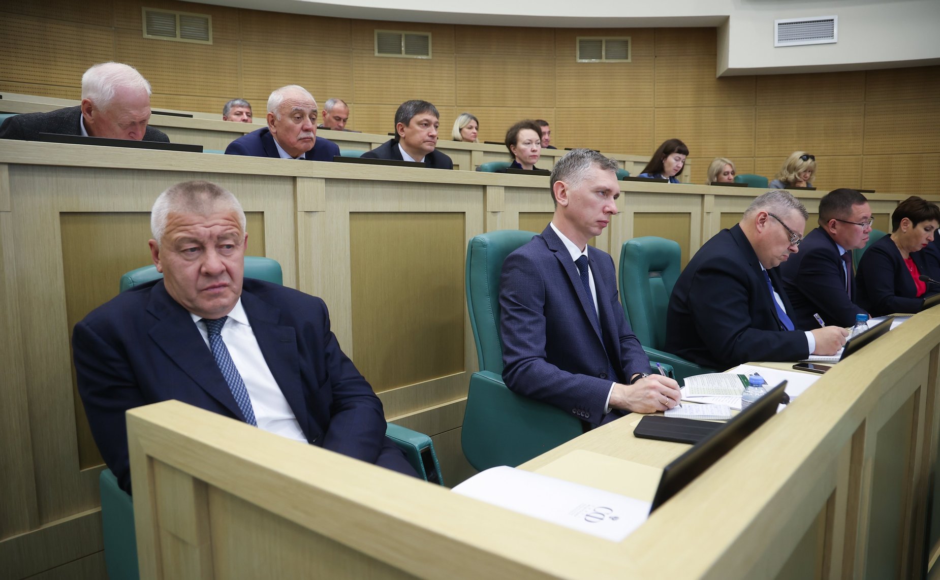 Парламентские слушания на тему «О параметрах проекта федерального бюджета на 2025 год и на плановый период 2026 и 2027 годов»