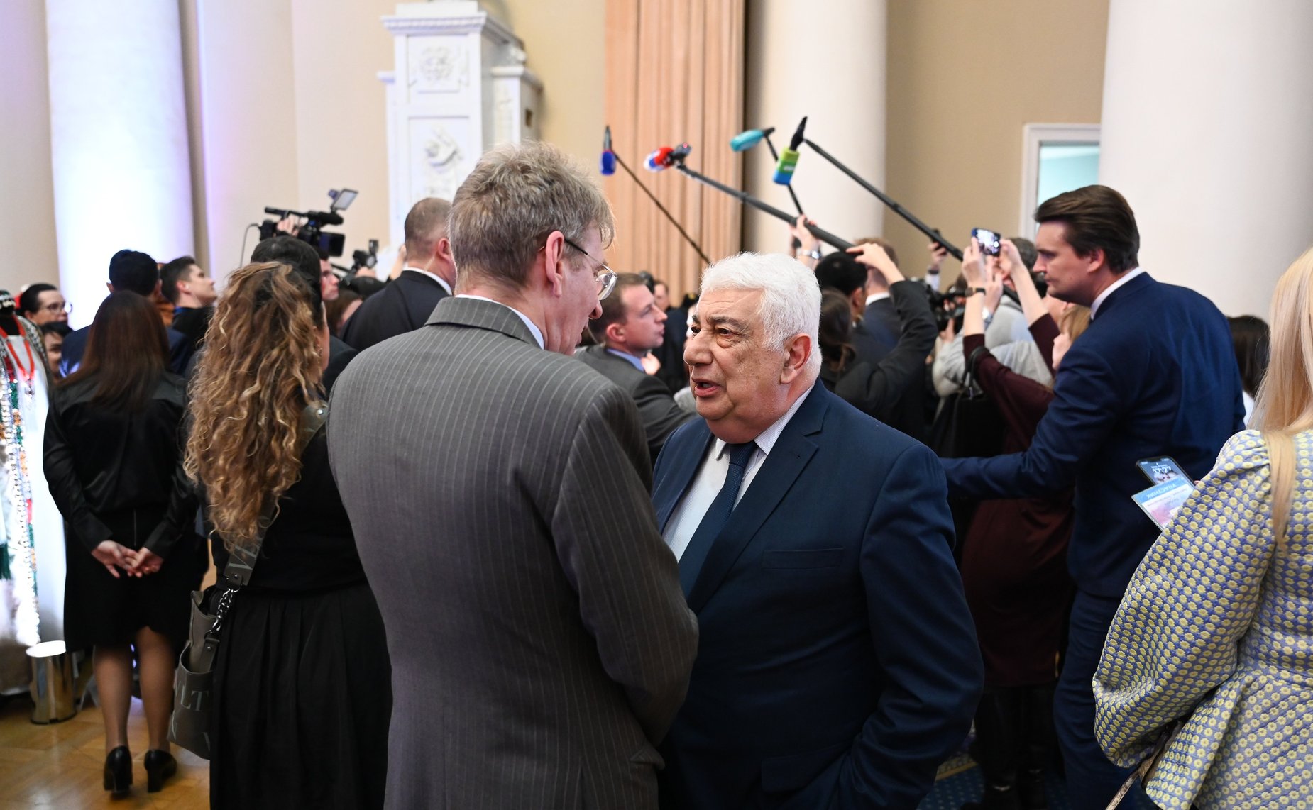 Валентина Матвиенко посетила выставку достижений дизайнеров и производителей в рамках III международного форума «Содружество моды»