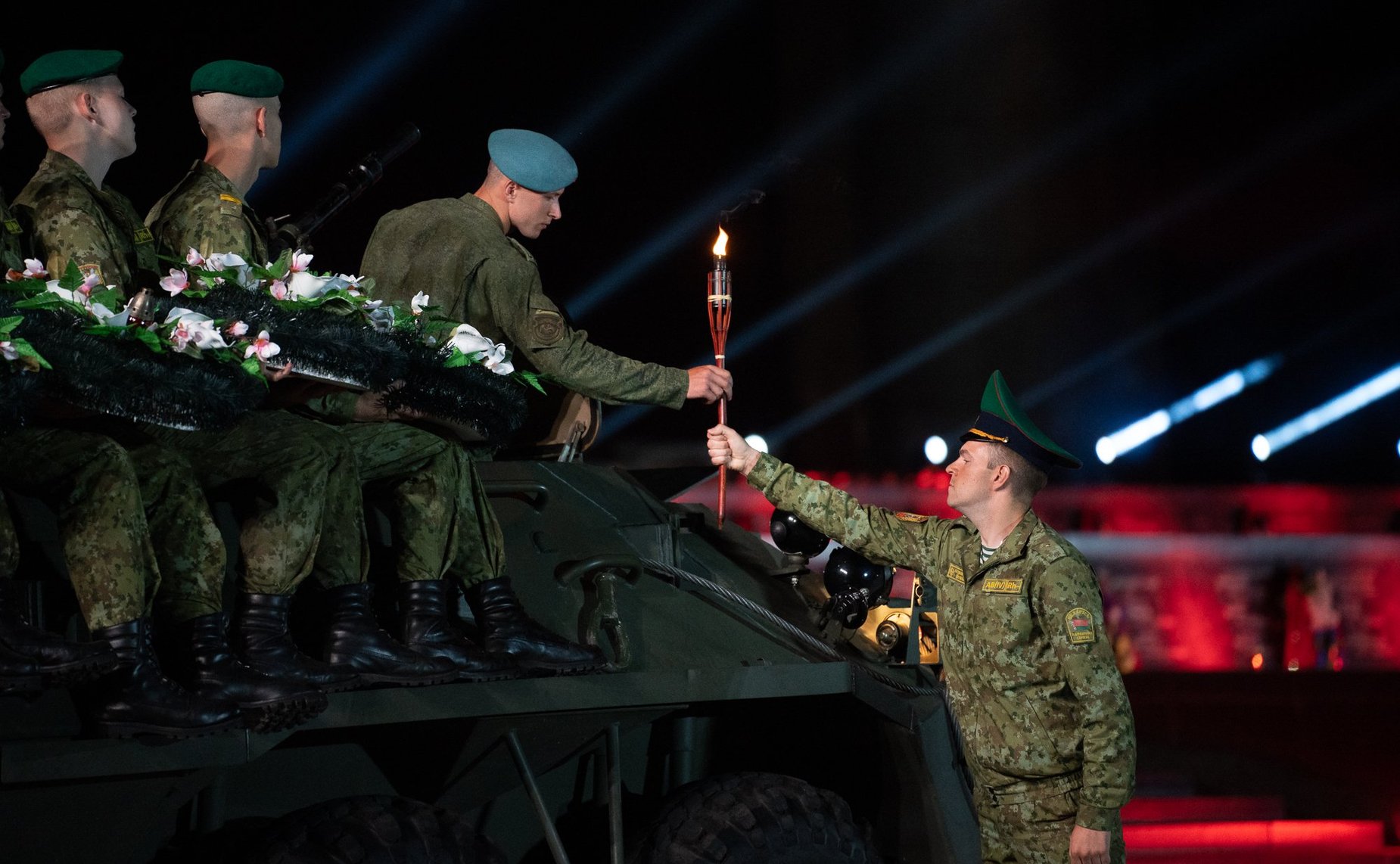 Ночной митинг-реквием «Памяти павших будьте достойны»