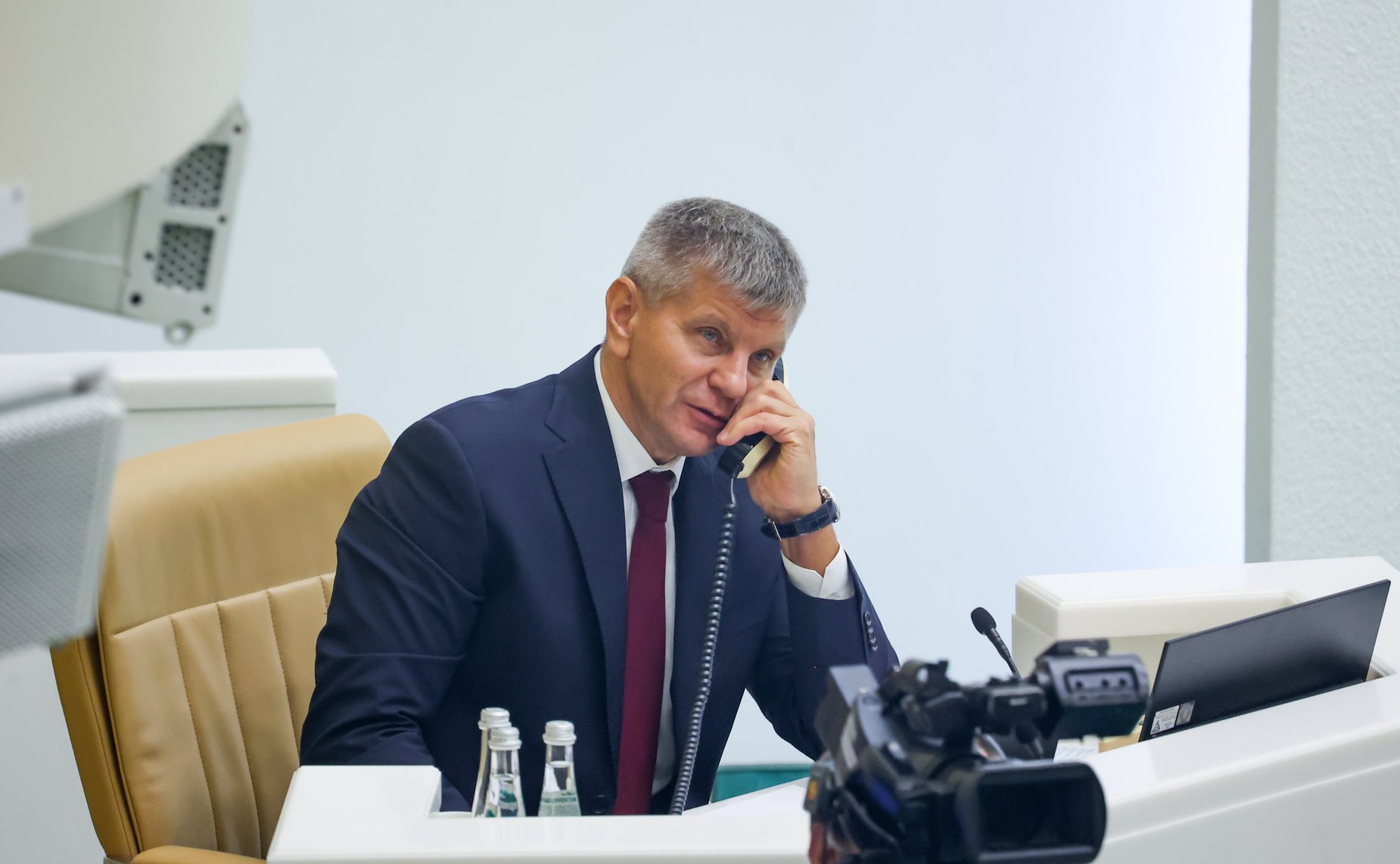 Геннадий Голов