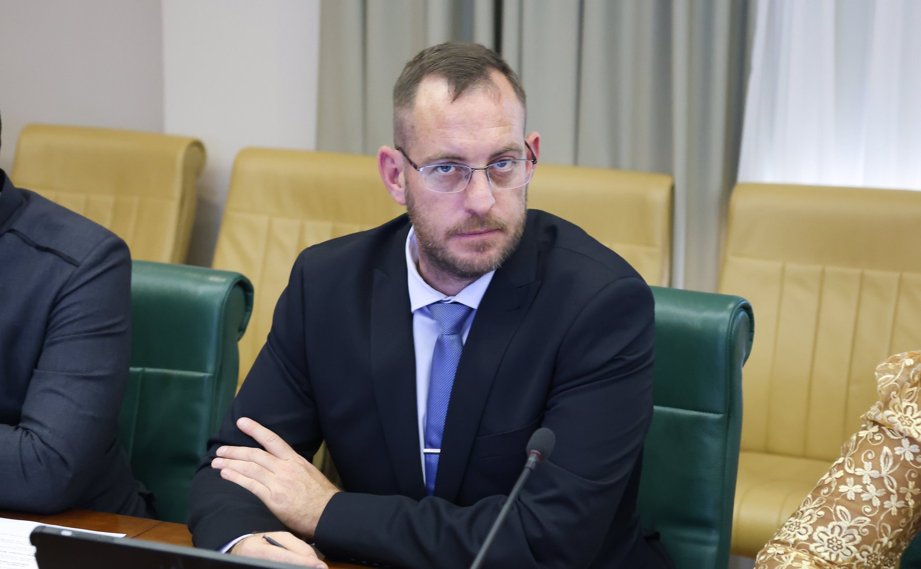 Александр Варфоломеев провел встречу с делегацией Законодательного Собрания Северо-Западной провинции Южно-Африканской Республики при участии Палаты молодых законодателей при Совете Федерации