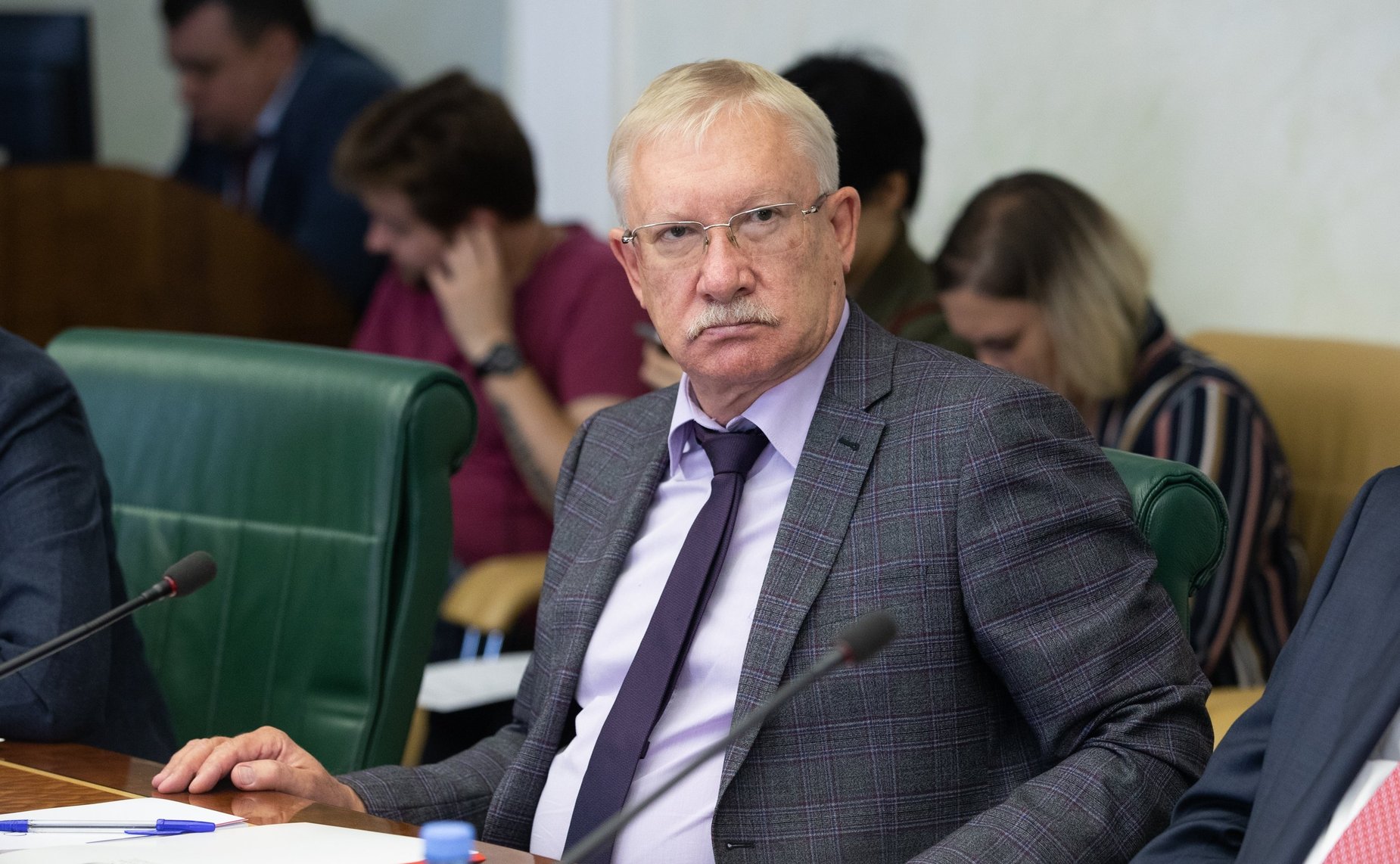 О. Морозов