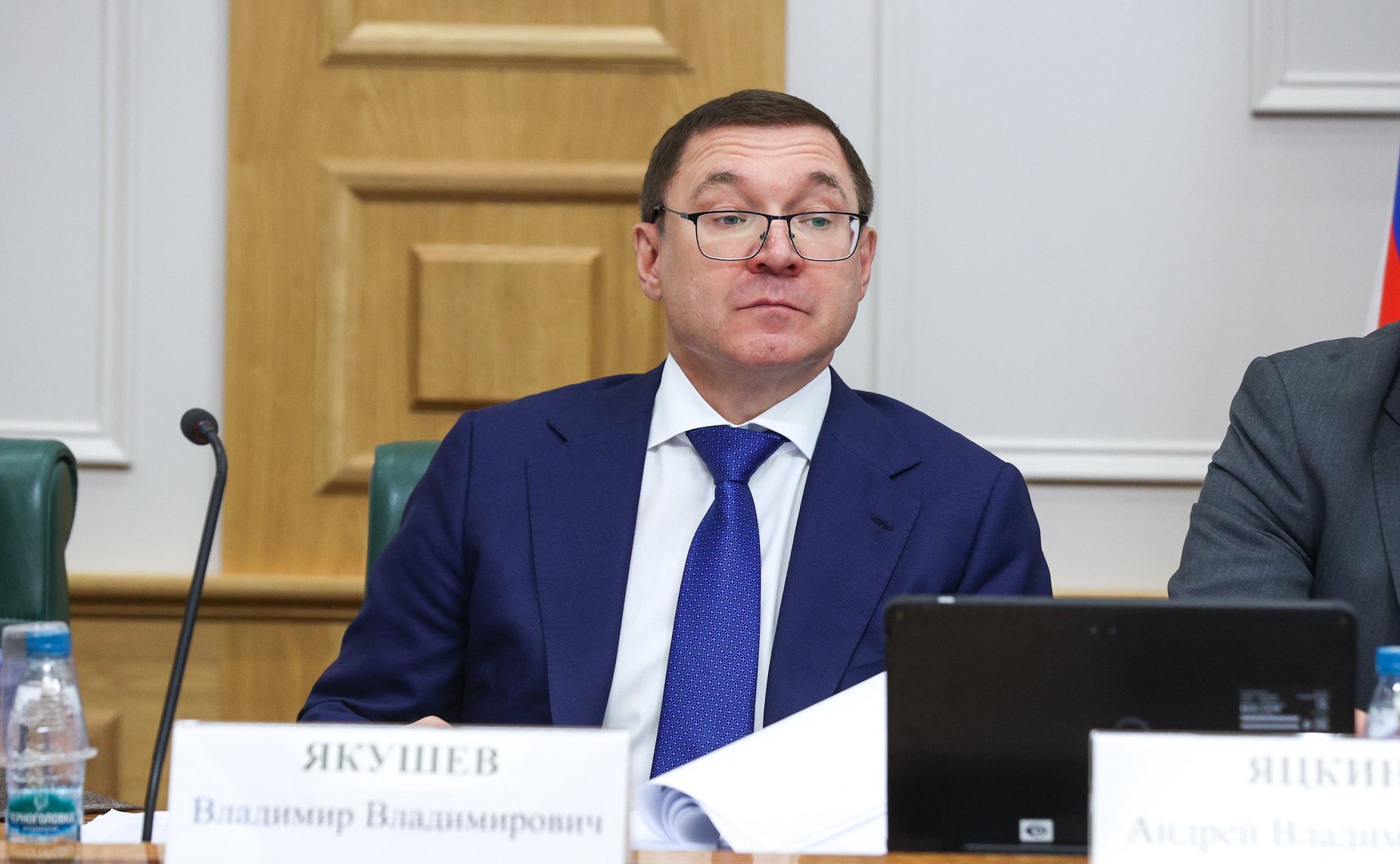 Владимир Якушев