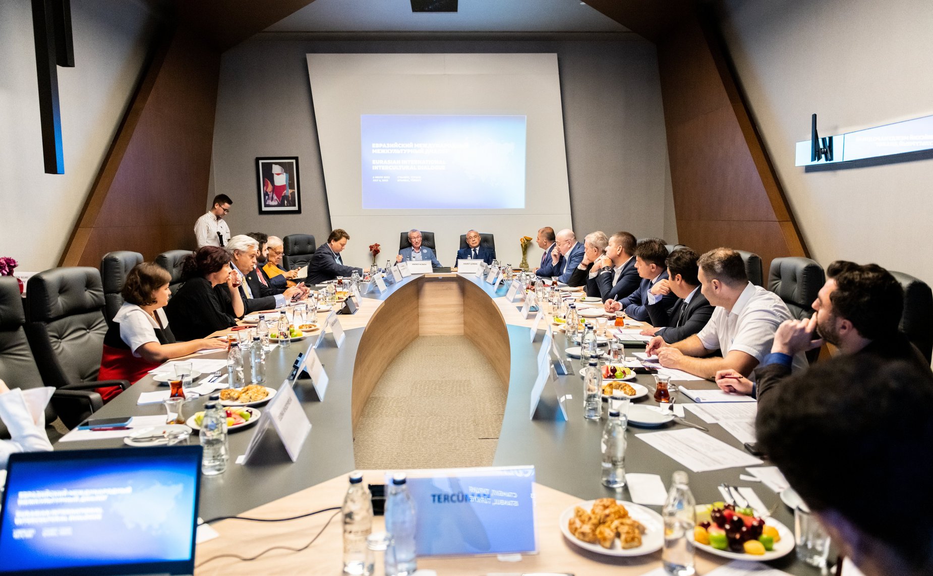 Мероприятия VI Международного фестивального марафона с участием сенаторов РФ прошли в Стамбуле